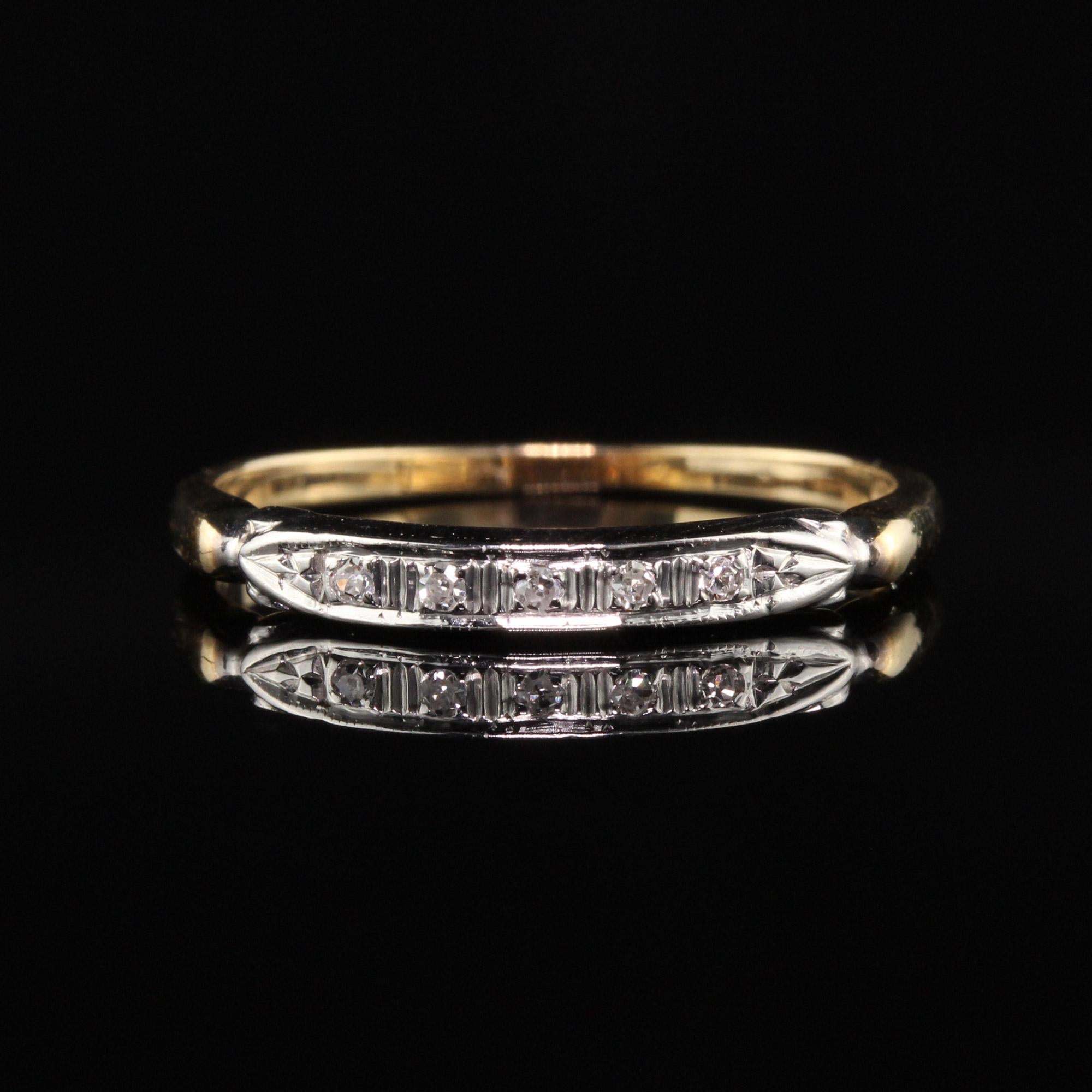 Antikes Art Deco 14 Karat zweifarbiges Gelbgold Diamant Hochzeitsband (Art déco)