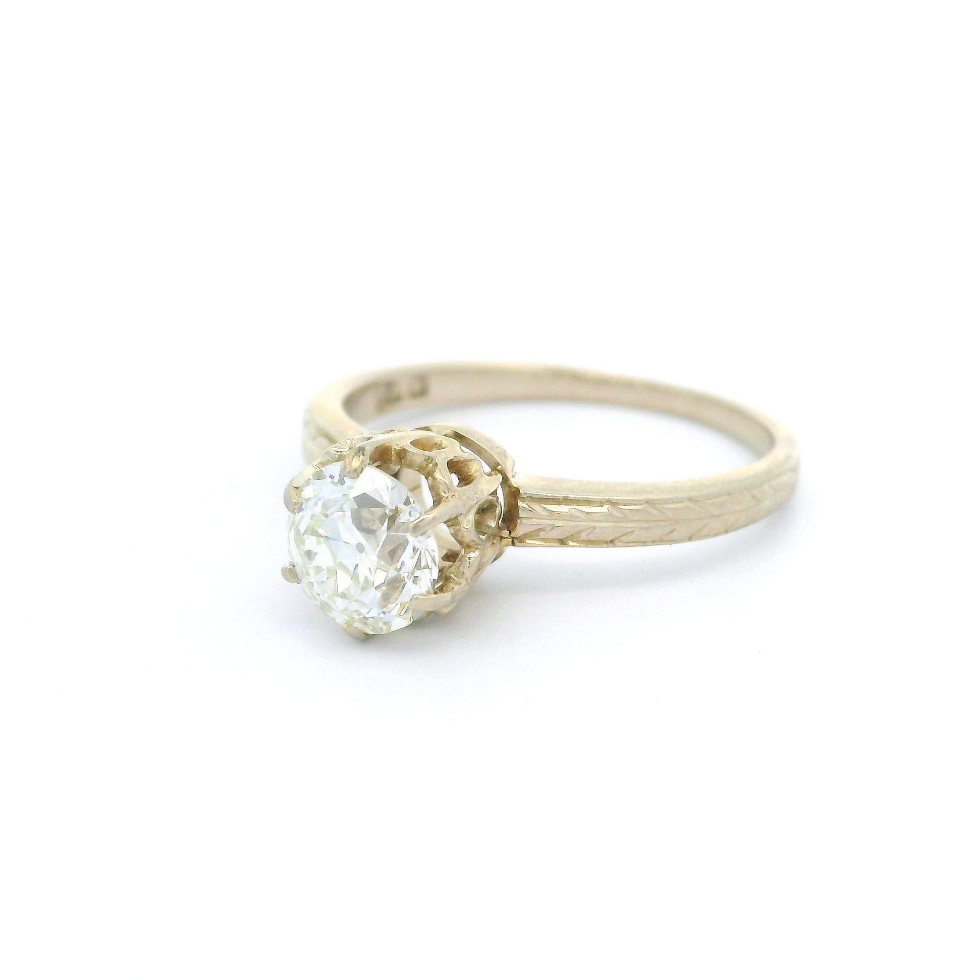 Anello solitario con diamante europeo antico Art Deco in oro bianco 14k 0,72ct in vendita 10