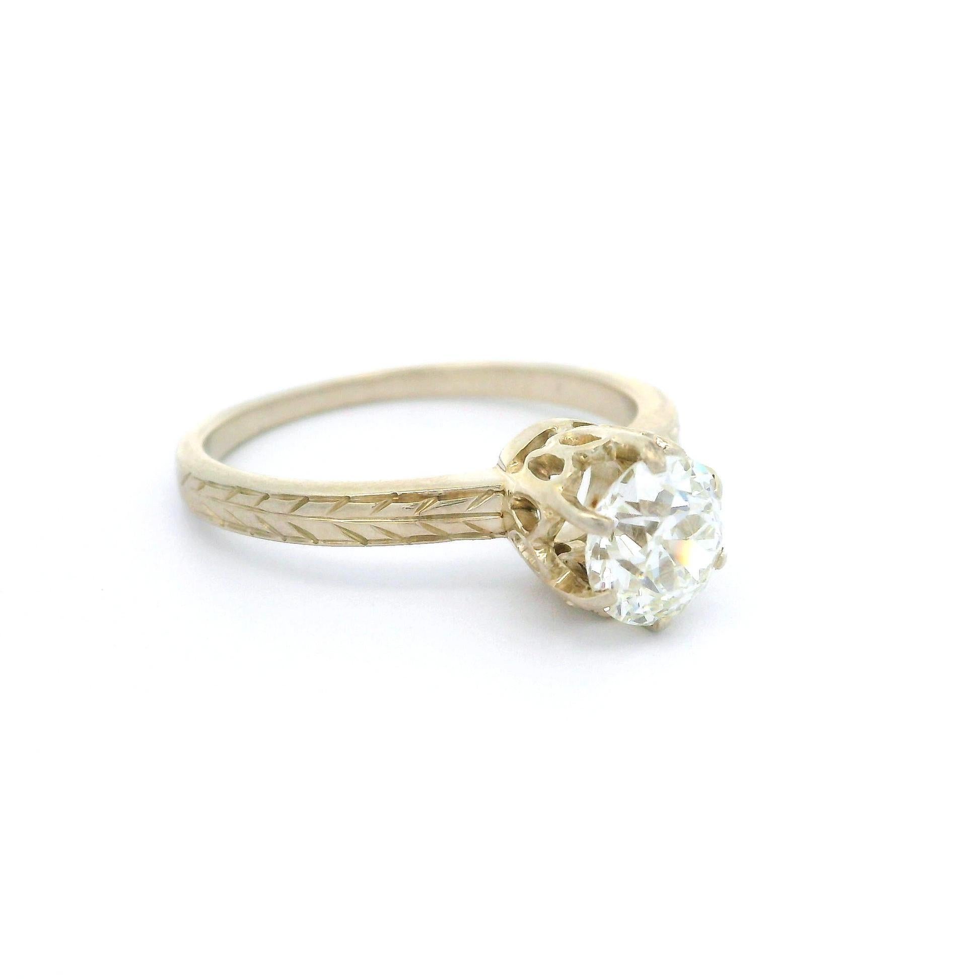 Anello solitario con diamante europeo antico Art Deco in oro bianco 14k 0,72ct in vendita 12