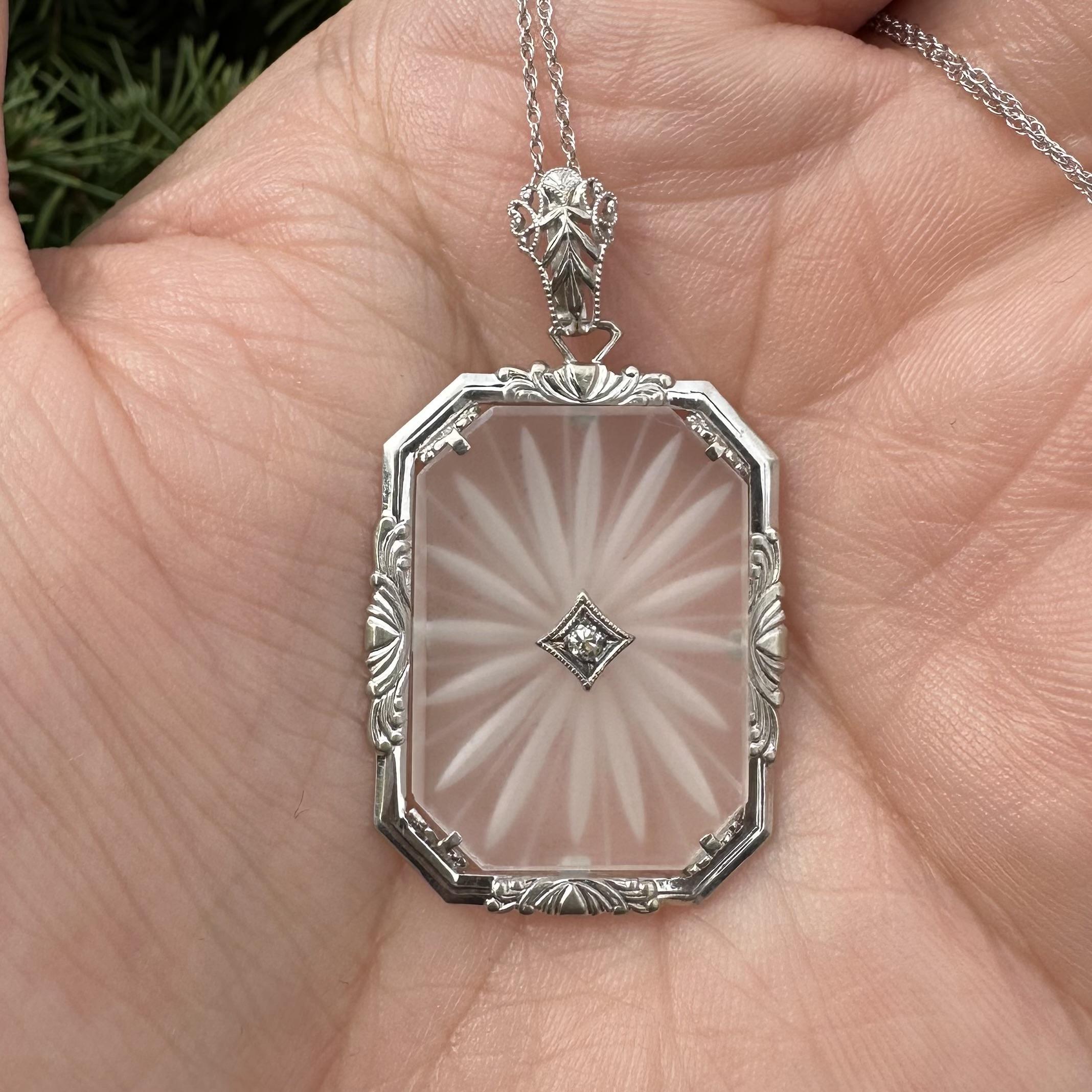 Collana con ciondolo a filigrana in vetro canforato in oro bianco 14k. in vendita 3