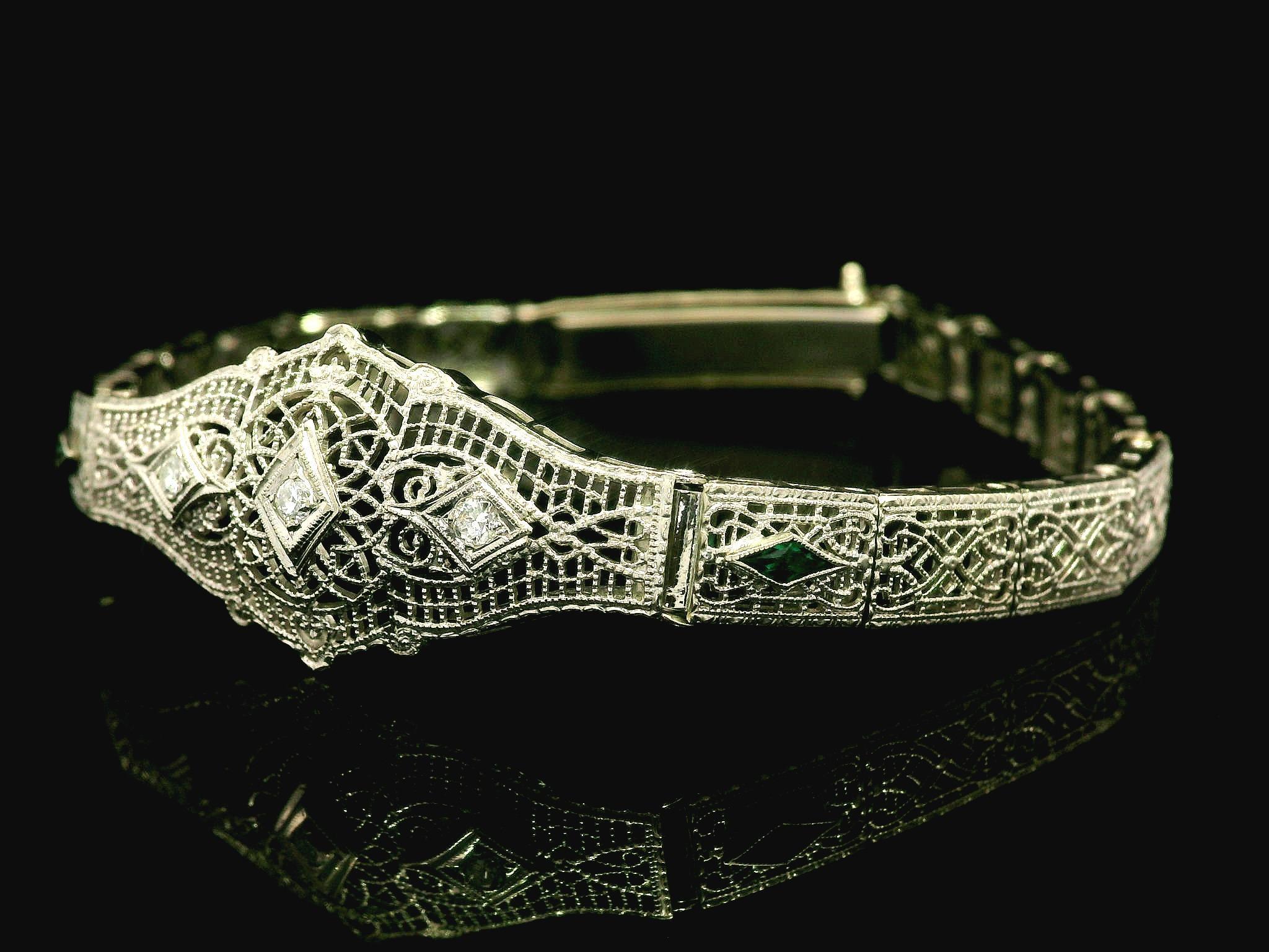 Women's Antique Art Deco 14k White Gold Diamond & Emerald Filigree Bracelet