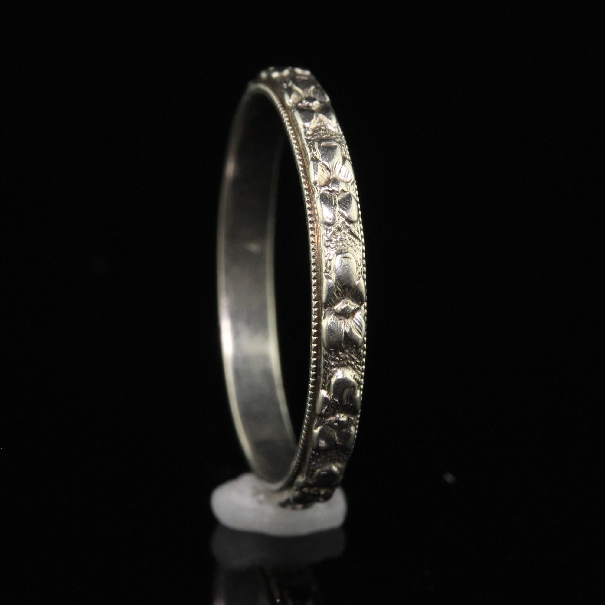 Women's Antique Art Deco 14K White Gold Floral Engraved Wedding Band - Size 6 For Sale