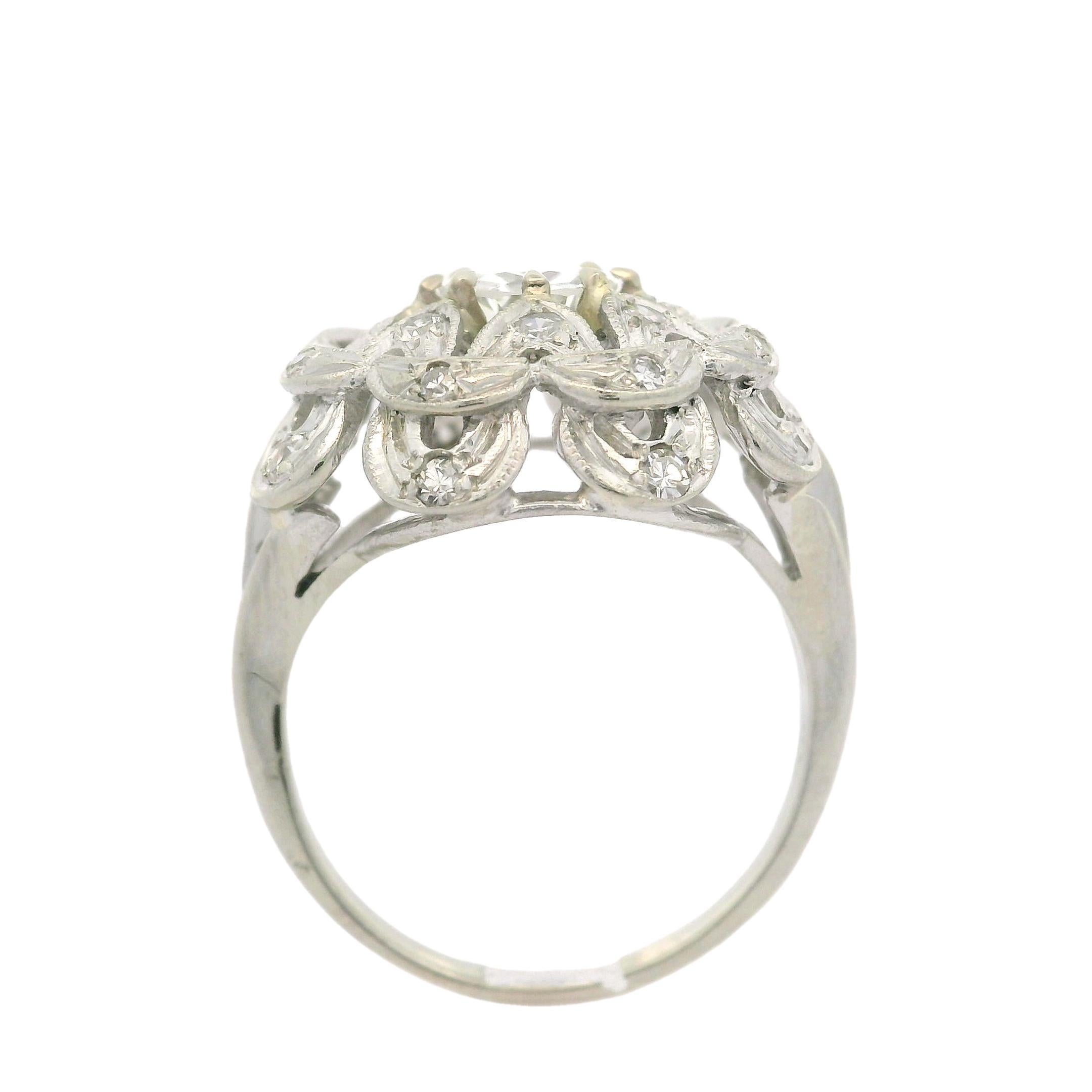 Anillo de cóctel antiguo Art Decó de oro blanco de 14k GIA 1,1ctw Diamante talla antigua Estrella en venta 3