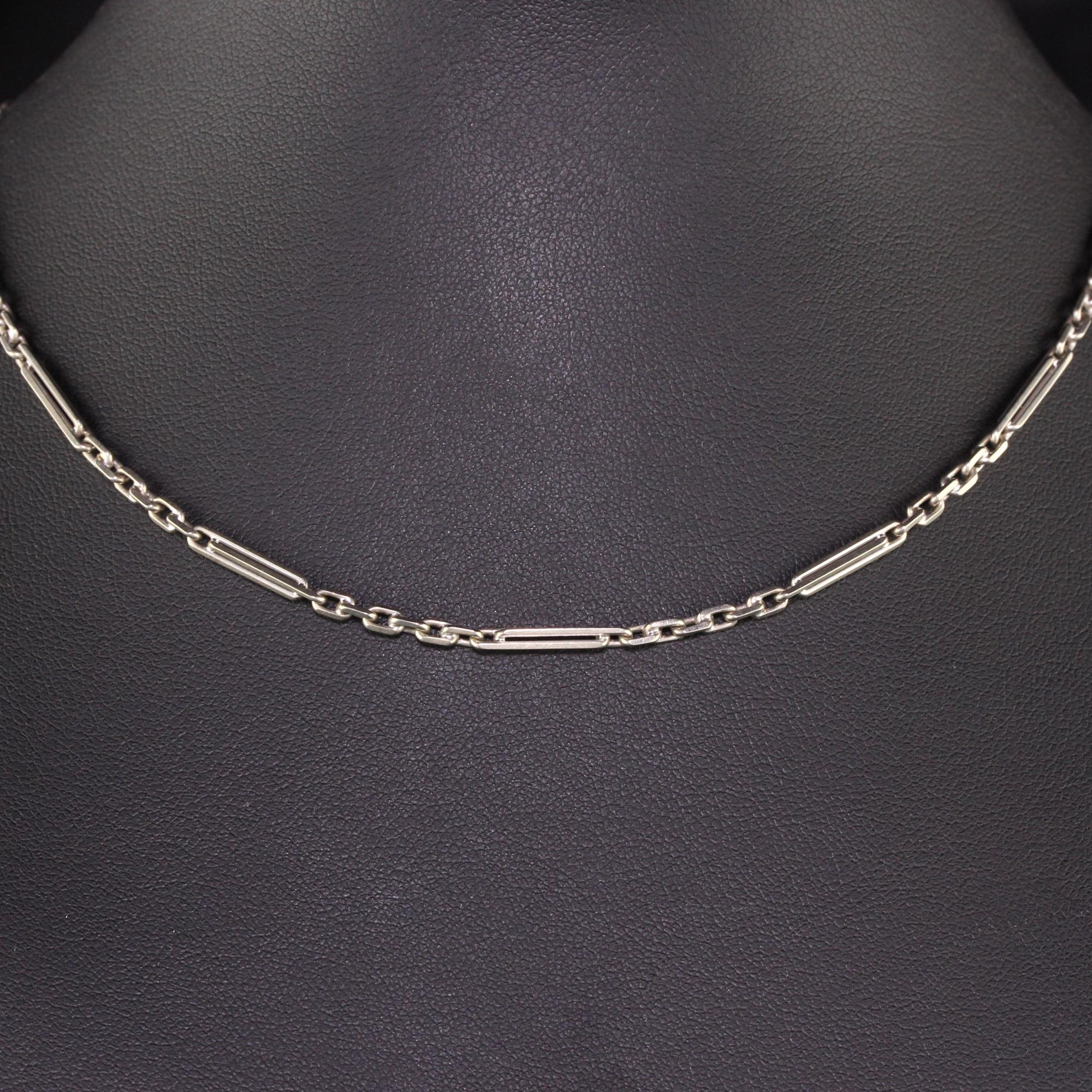 Chaîne de montre à maillons en or blanc 14 carats Art déco ancien avec maillons complexes en vente 1
