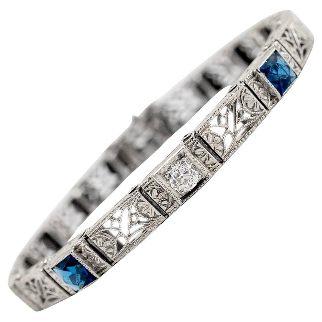 Antiguo Art Decó 14K Oro Blanco Antiguo Diamante Zafiro Corte Europeo Pulsera Link en venta