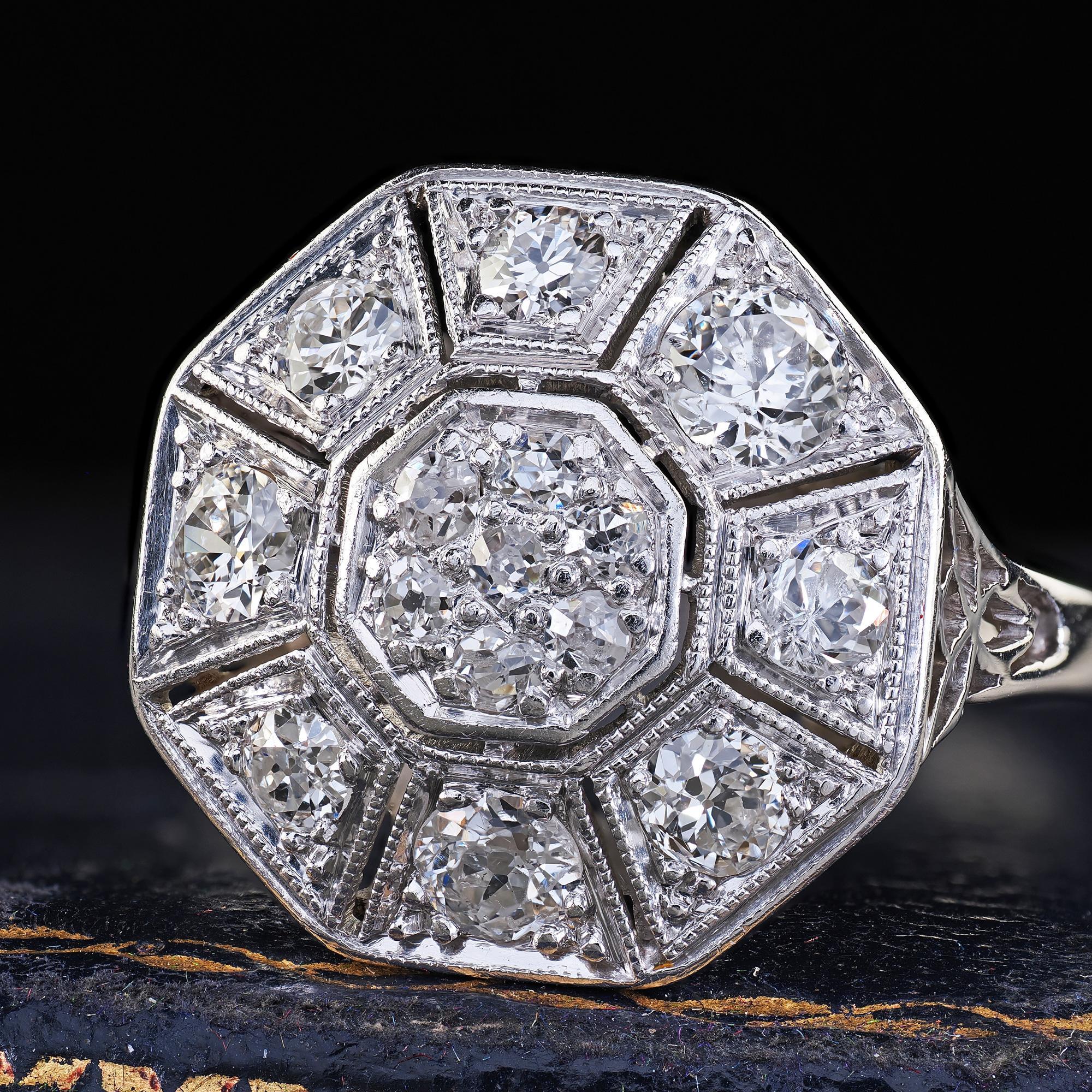 Donna Anello antico Art Deco in oro bianco 14 carati e platino con diamanti ottagonali in vendita
