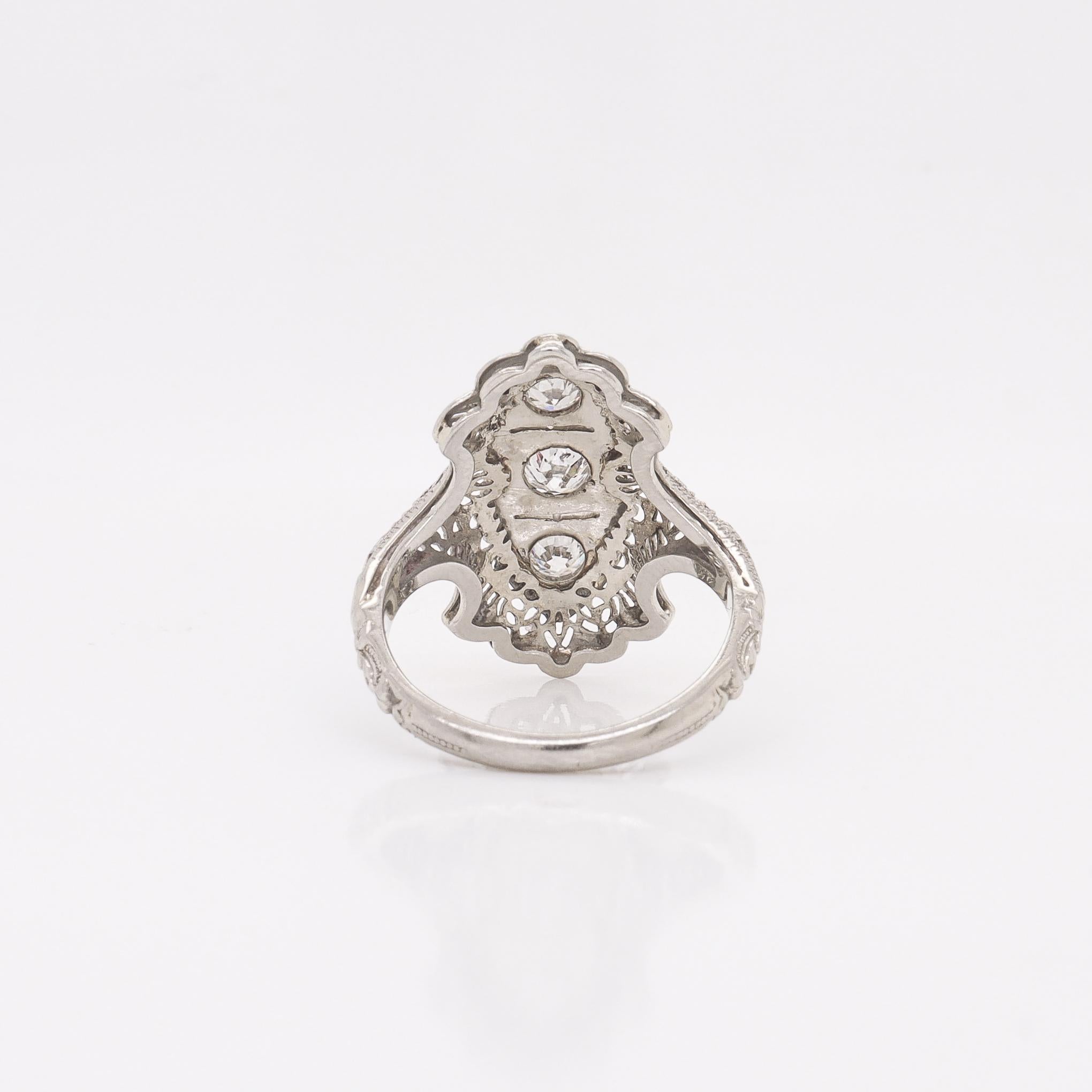 Antique Art Deco 14K White Gold & Three-Stone Diamond Filigree Ring For Sale 2