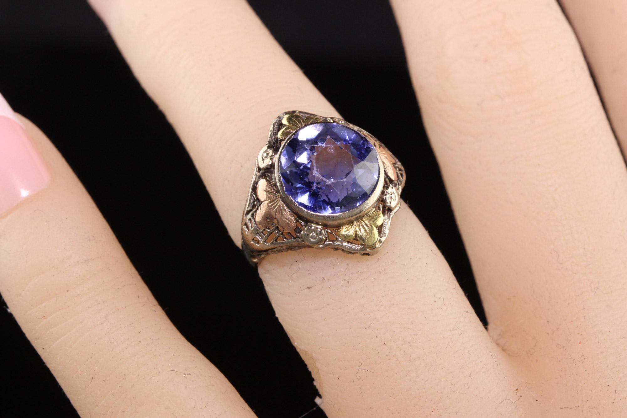 Bague filigrane Art déco ancienne en or blanc 14 carats à trois anneaux en vente 3