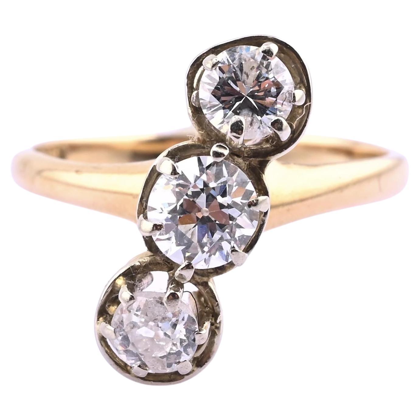 Antique Art Deco 14K Yellow Gold 3 Diamond Ring Ring Size 6 3.10 Grams For Sale