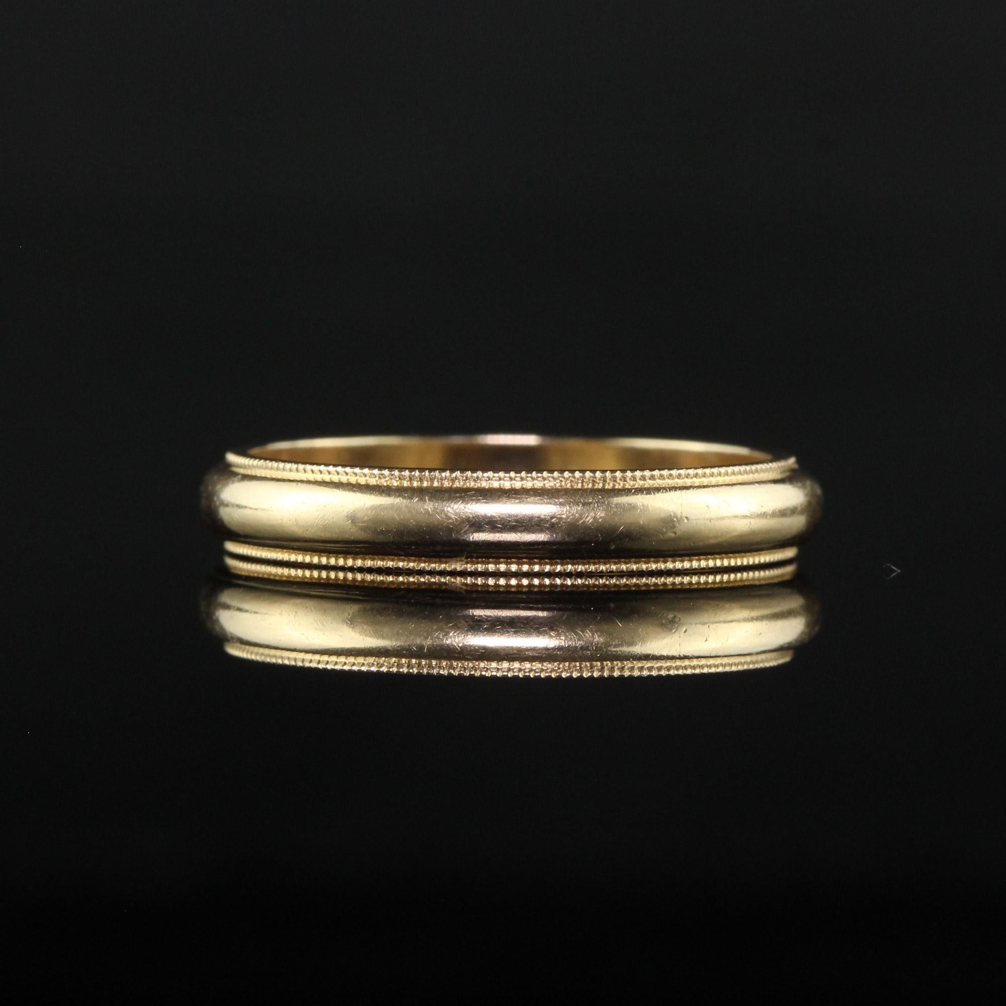 Antique Art Deco 14K Yellow Gold Classic Milgrained Wedding Band - Size 6 1/4 For Sale 2