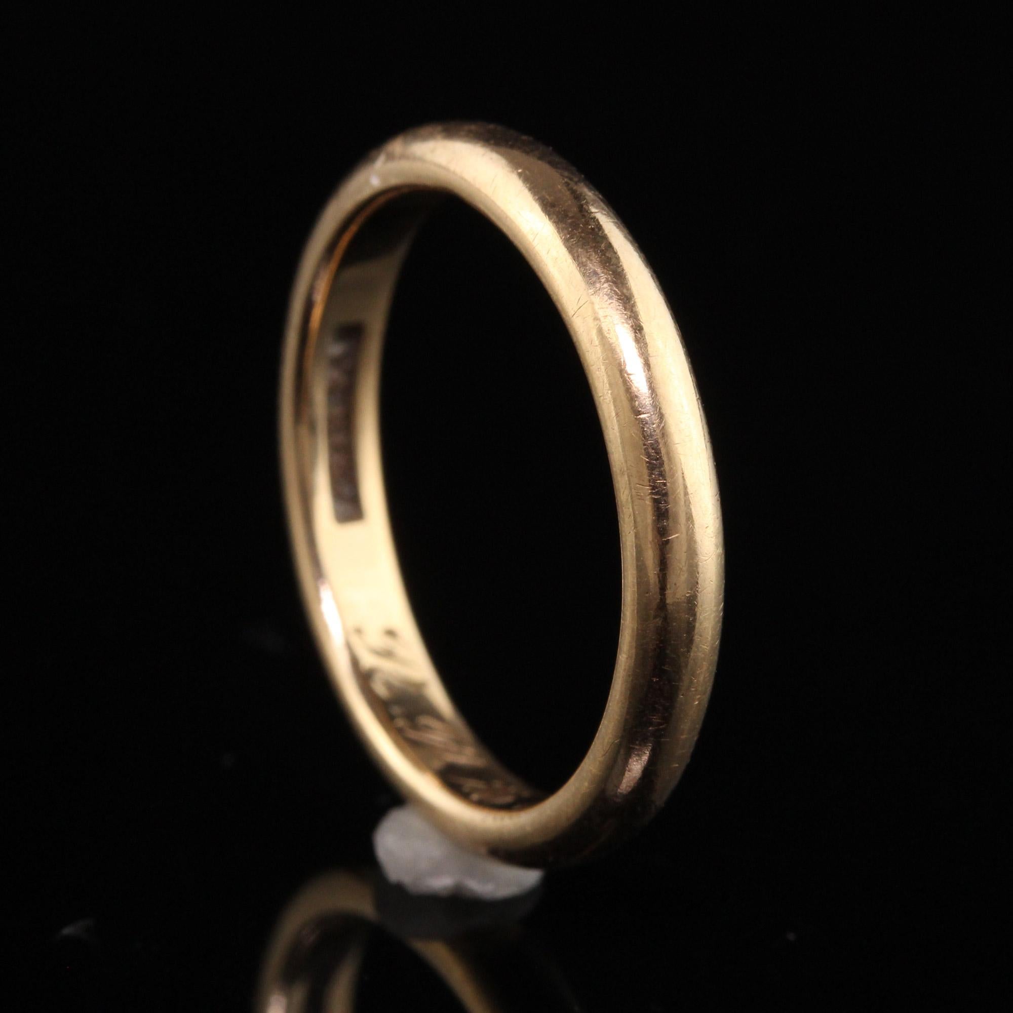 Antique Art Deco 14K Yellow Gold Classic Wedding Band For Sale 1
