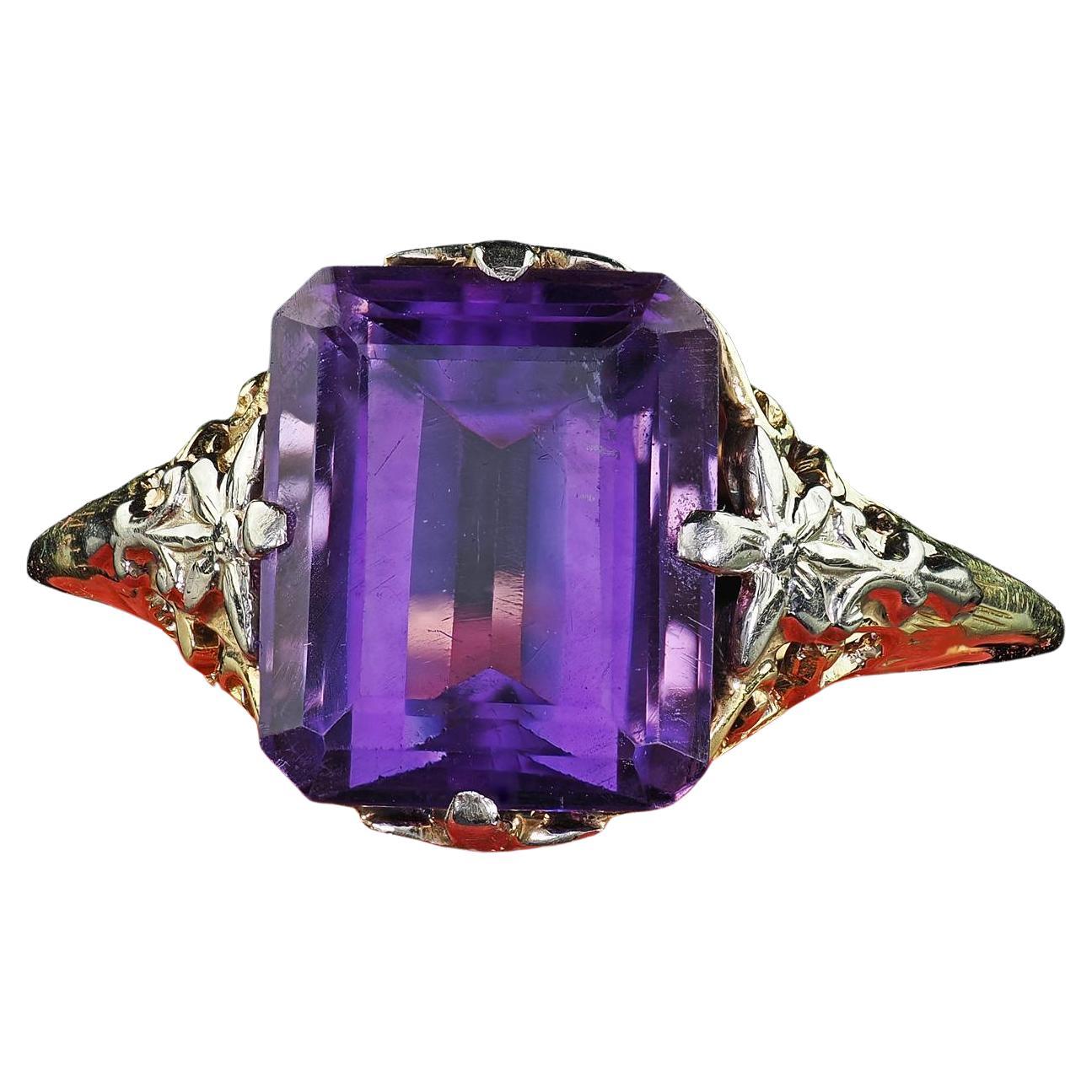 Antique Art Deco 14K Yellow Gold Emerald Cut Amethyst Filigree Cocktail Ring
