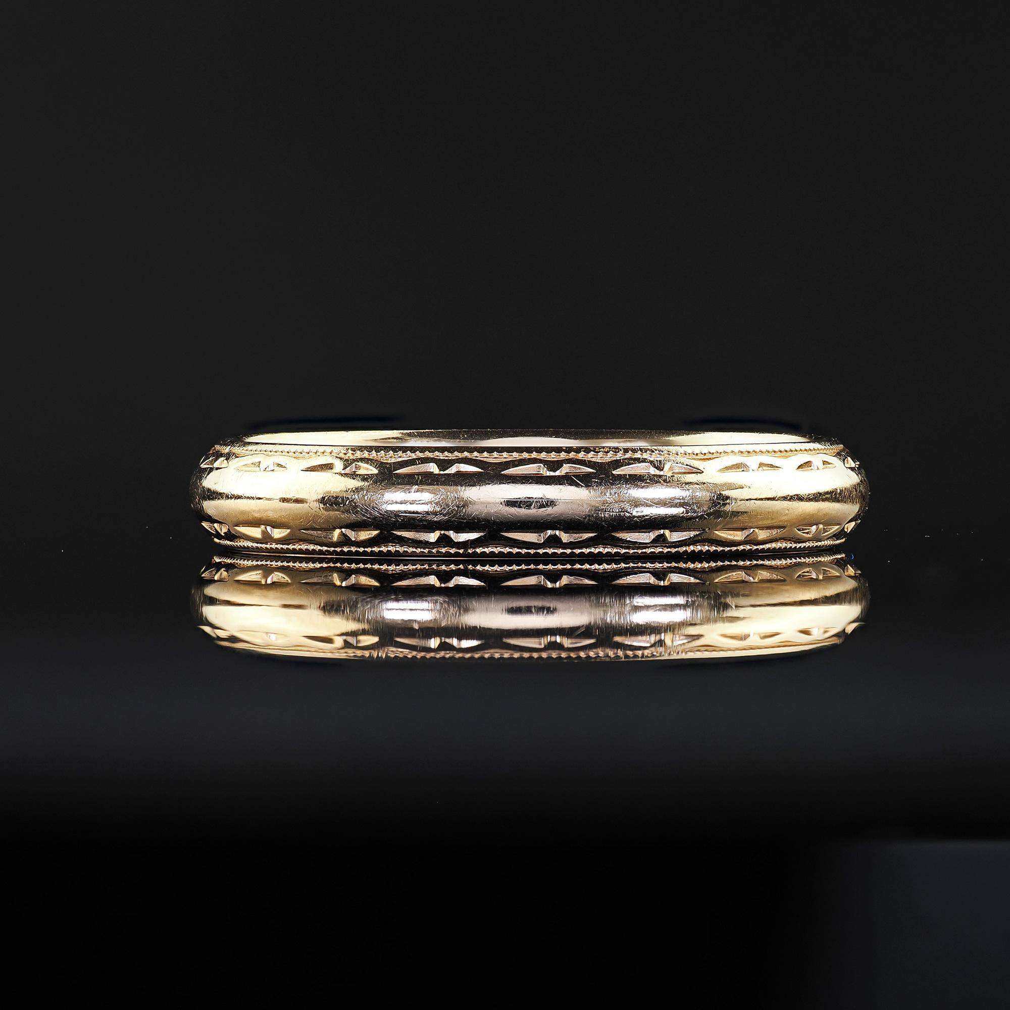 Antike Art Deco 14K Gelbgold graviert Hochzeit Band - Größe 11 Damen im Angebot