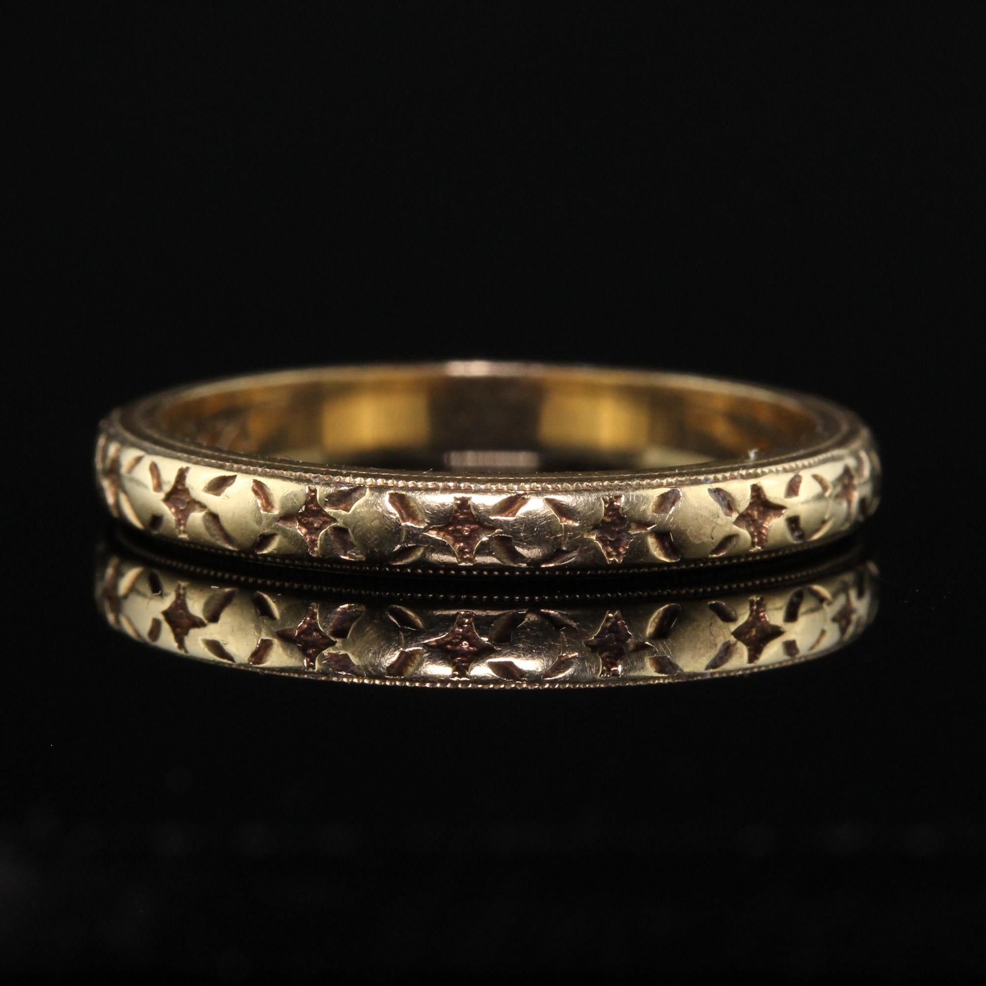 Women's Antique Art Deco 14K Yellow Gold Engraved Wedding Band - Size 6 For Sale