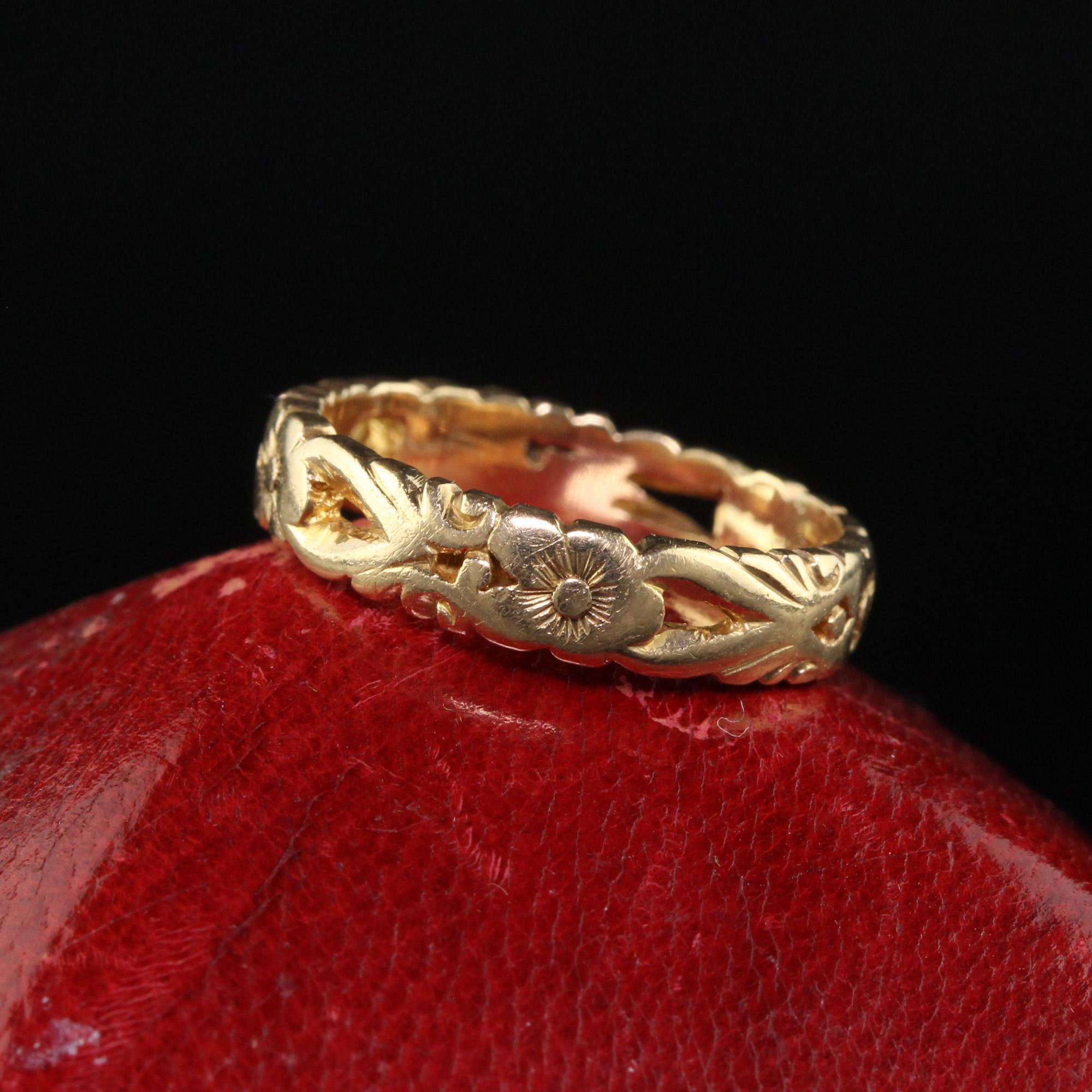 Women's Antique Art Deco 14K Yellow Gold Floral Engraved Wedding Band - Size 5
