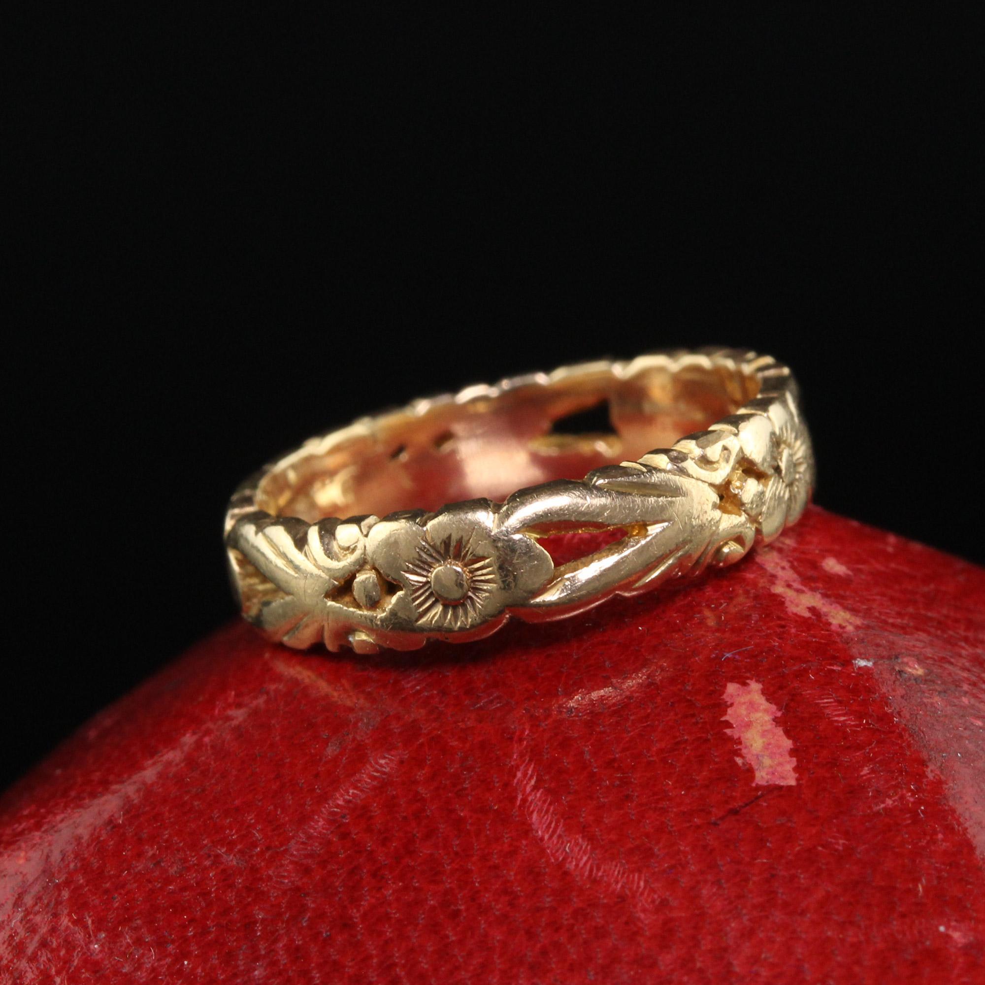 Antique Art Deco 14K Yellow Gold Floral Engraved Wedding Band - Size 5 1