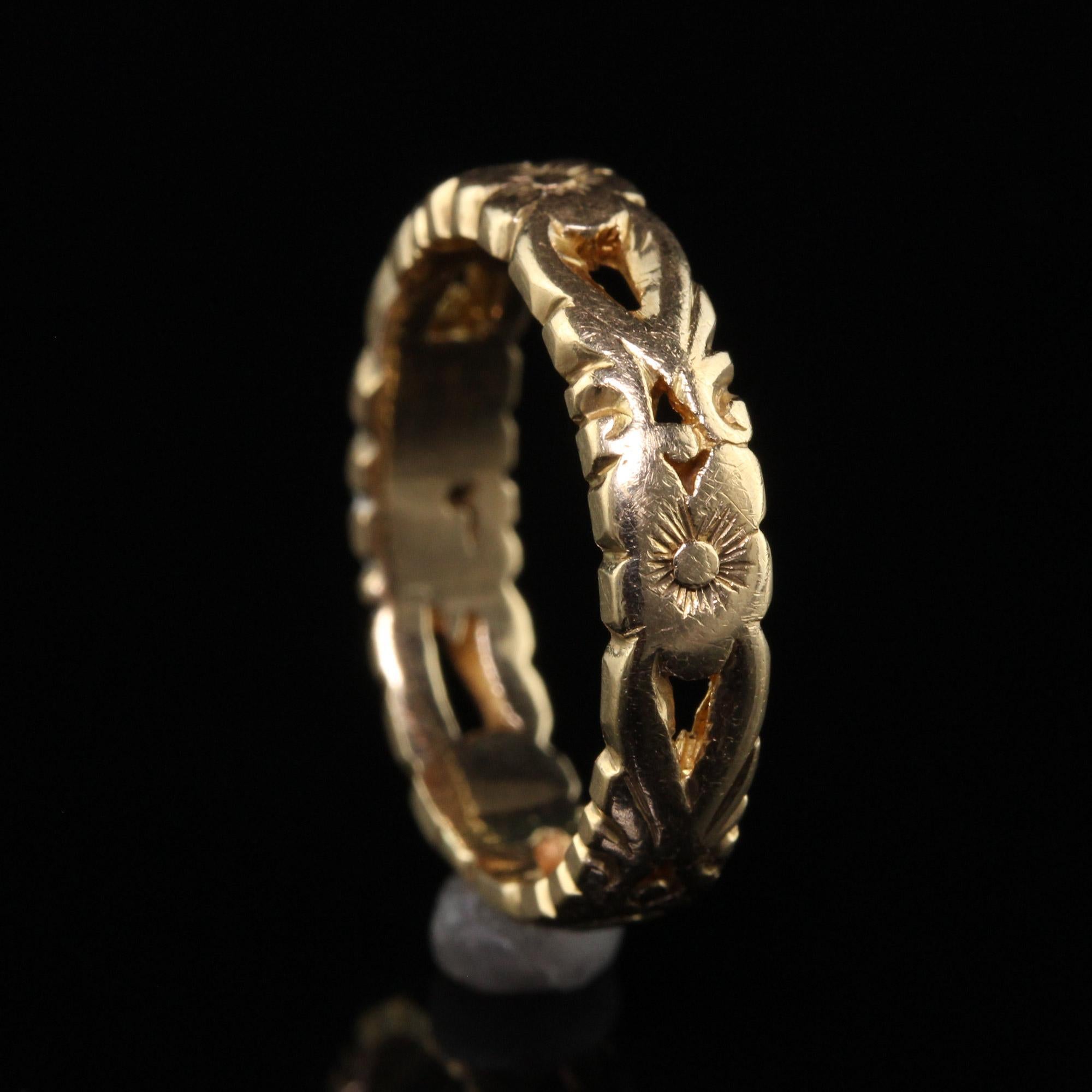 Antique Art Deco 14K Yellow Gold Floral Engraved Wedding Band - Size 5 3