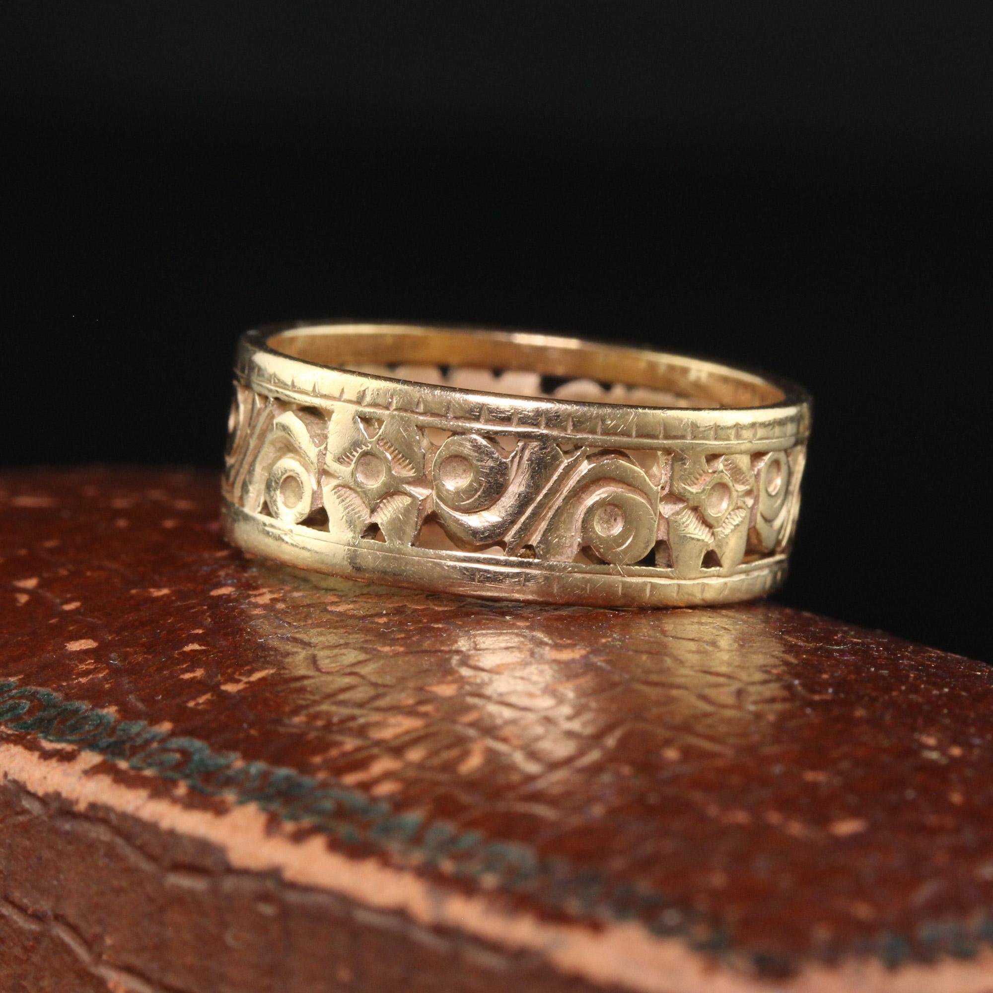 Women's Antique Art Deco 14K Yellow Gold Floral Engraved Wide Wedding Band - Size 6