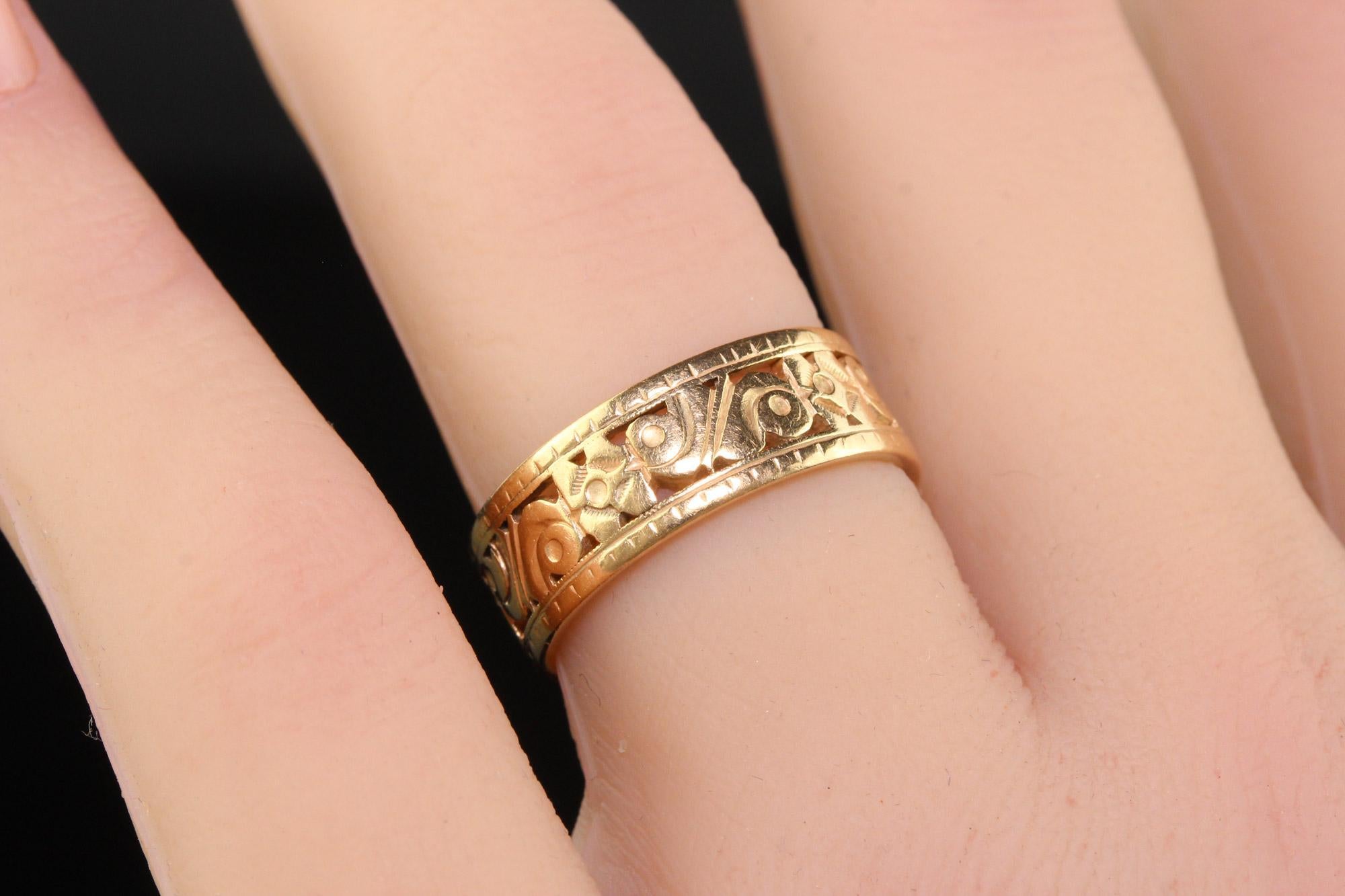 Antique Art Deco 14K Yellow Gold Floral Engraved Wide Wedding Band - Size 6 4
