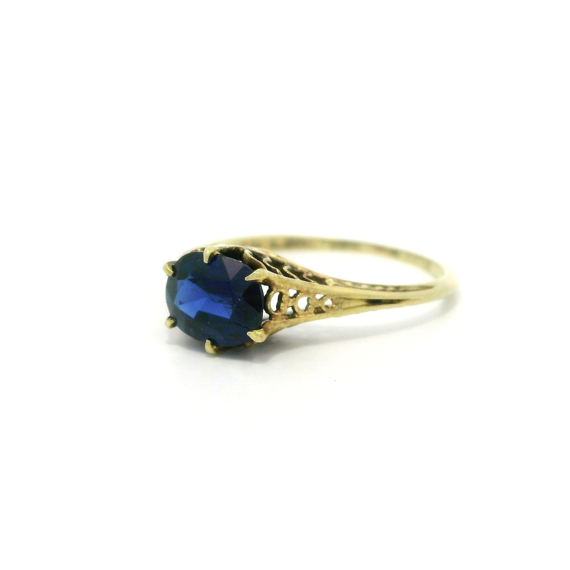 Art déco Bague ancienne en or jaune 14k GIA 1.16ct Oval No Heat Sapphire Filigree Ring en vente