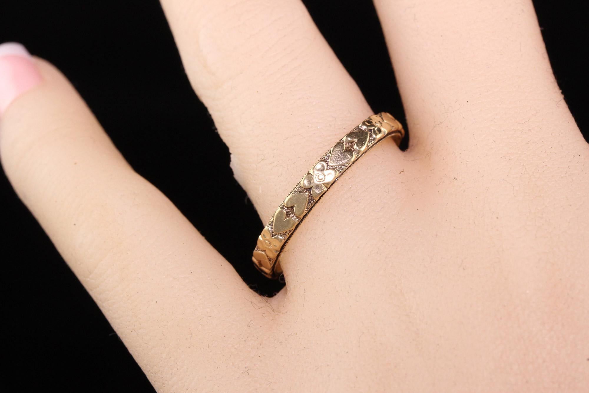 Antiker Art Deco 14K Gelbgold Herz gravierter Ehering für Damen oder Herren