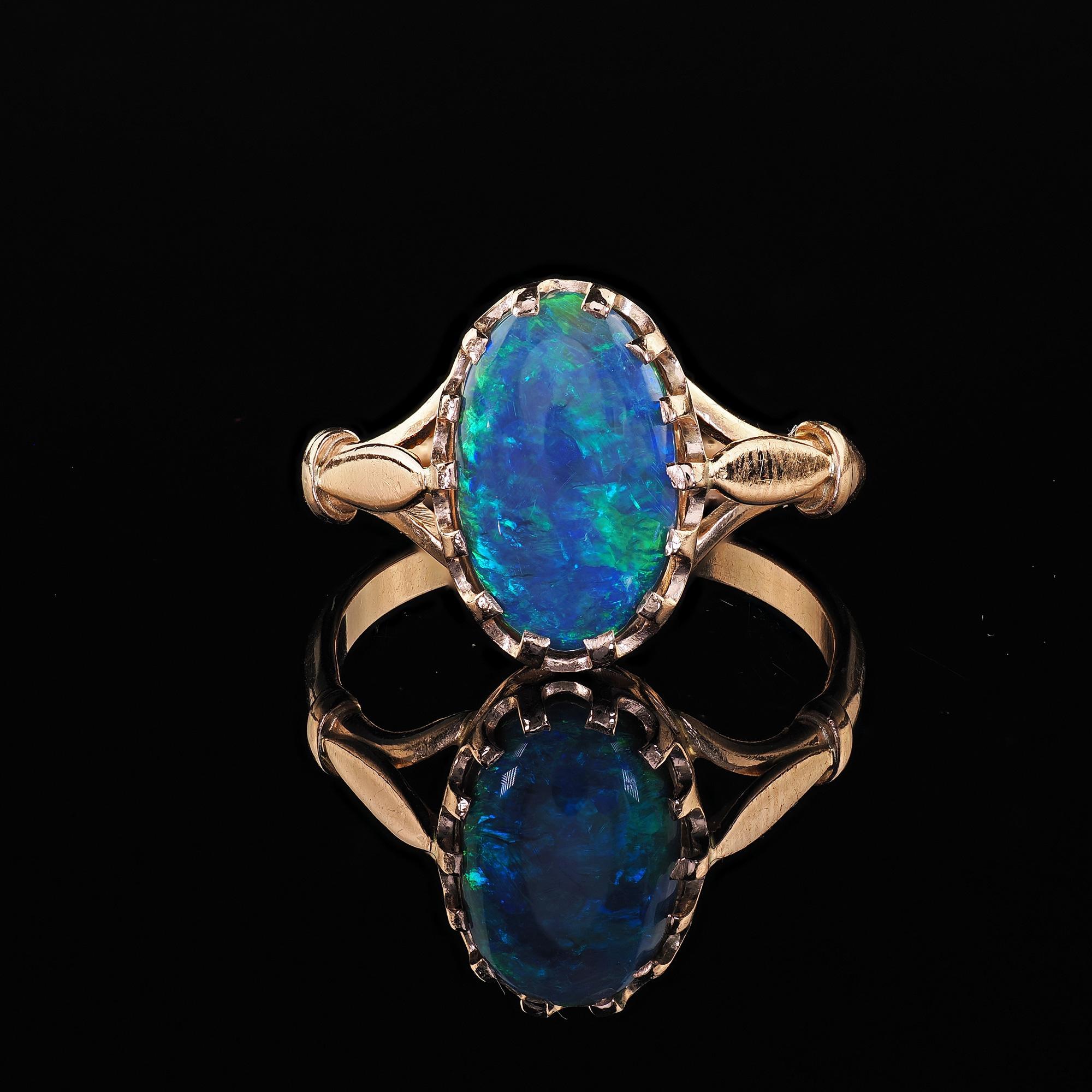 Anello di fidanzamento antico Art Deco in oro giallo 14K con opale nero naturale in vendita 4