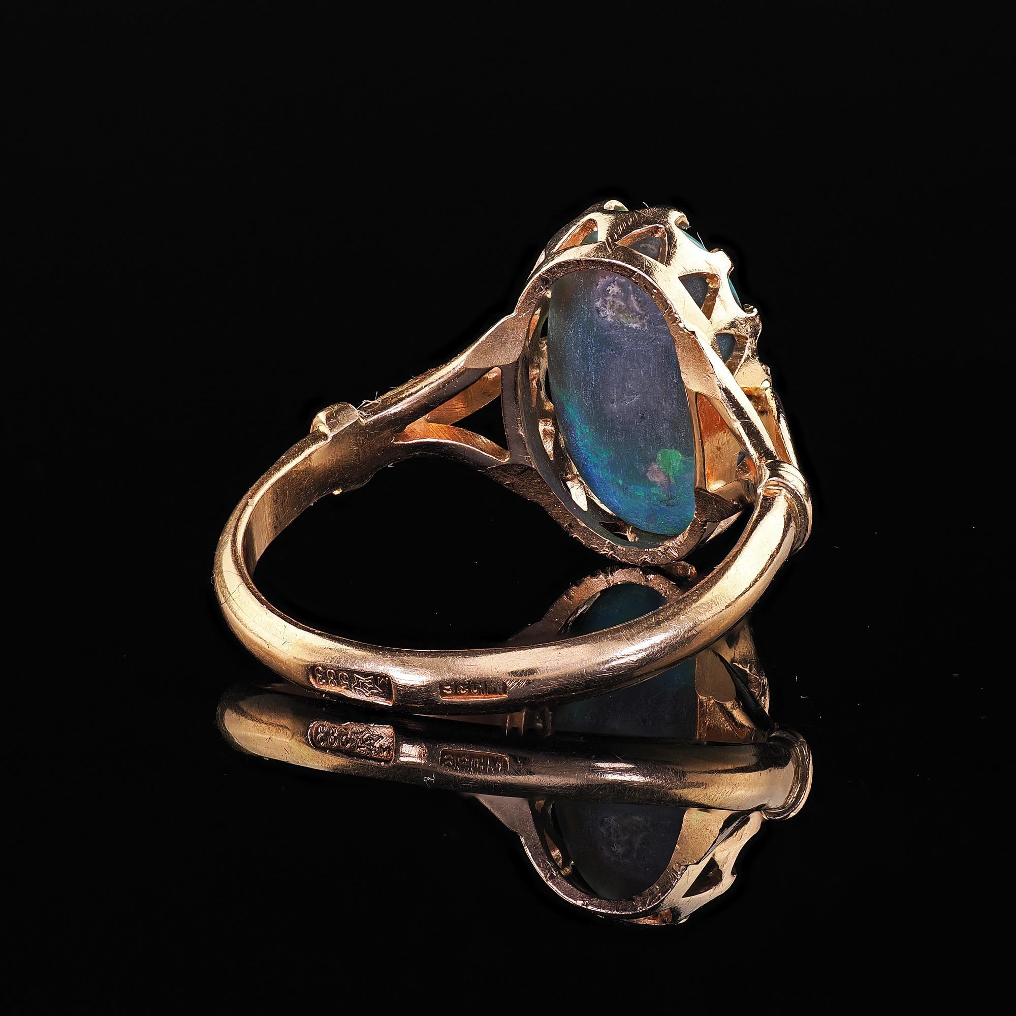 Anello di fidanzamento antico Art Deco in oro giallo 14K con opale nero naturale in vendita 5
