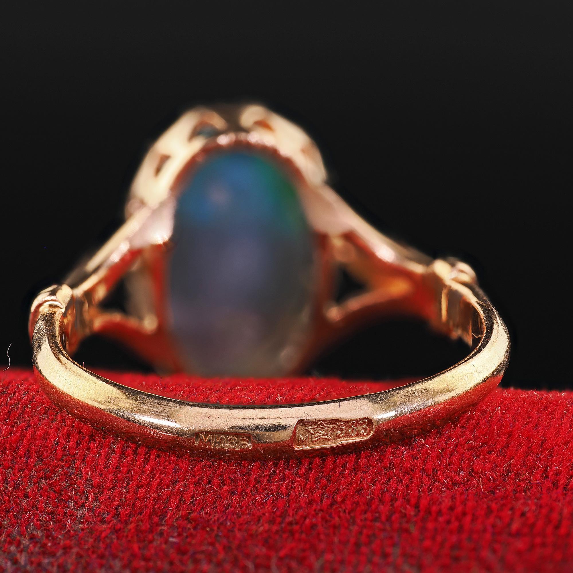 Anello di fidanzamento antico Art Deco in oro giallo 14K con opale nero naturale in vendita 3