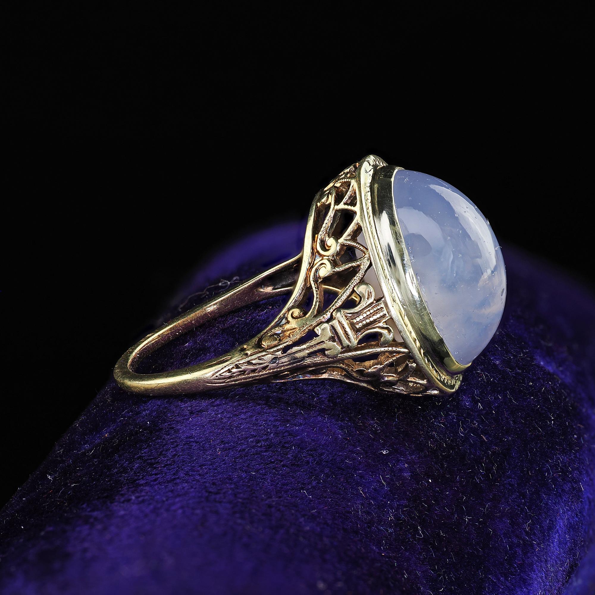 Antiker Art Deco 14K Gelbgold Natürlicher Cabochon Stern Saphir Filigraner Ring Damen im Angebot