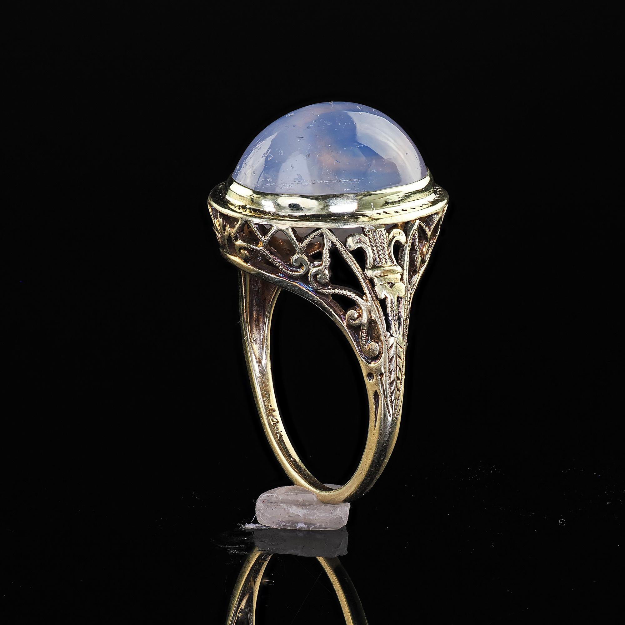 Antiker Art Deco 14K Gelbgold Natürlicher Cabochon Stern Saphir Filigraner Ring im Angebot 3