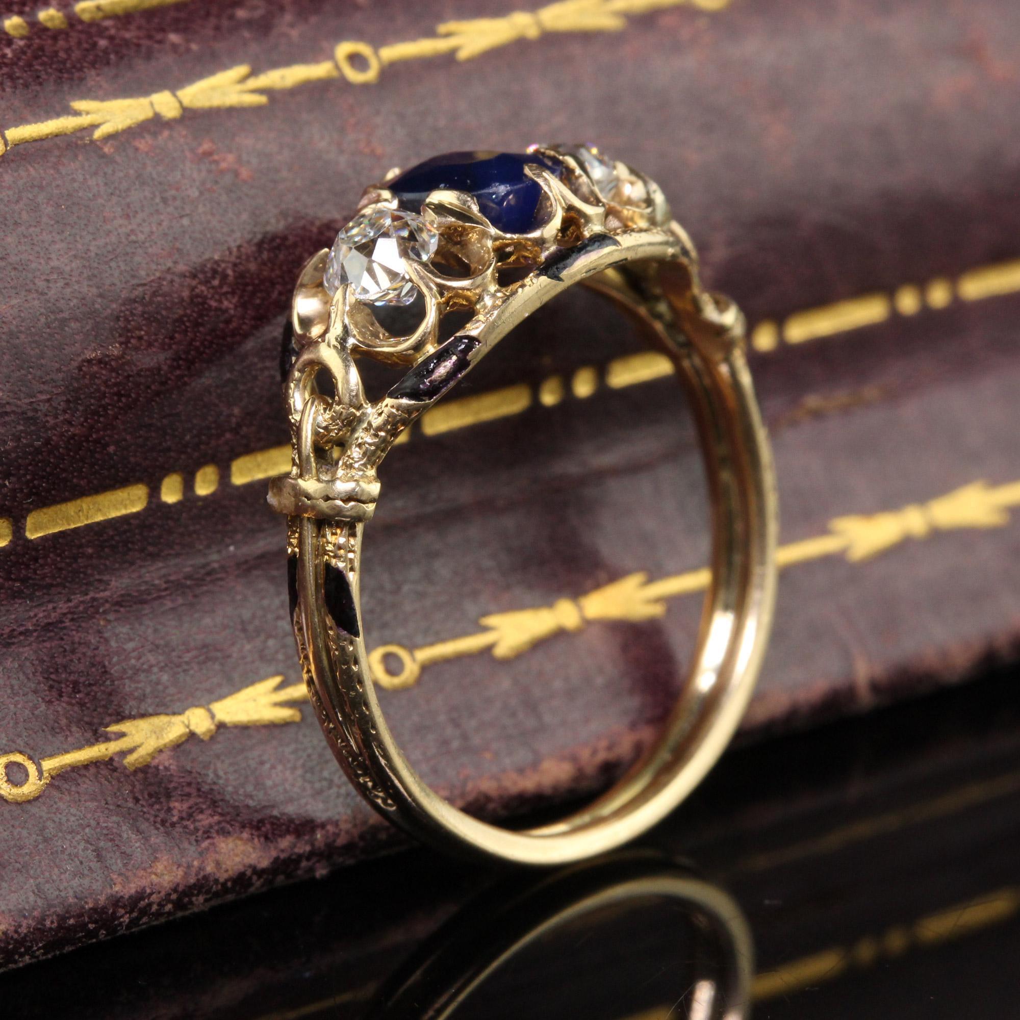 Art Deco Antique Victorian 14K Yellow Gold Old Euro Sapphire Three Stone Ring - GIA For Sale