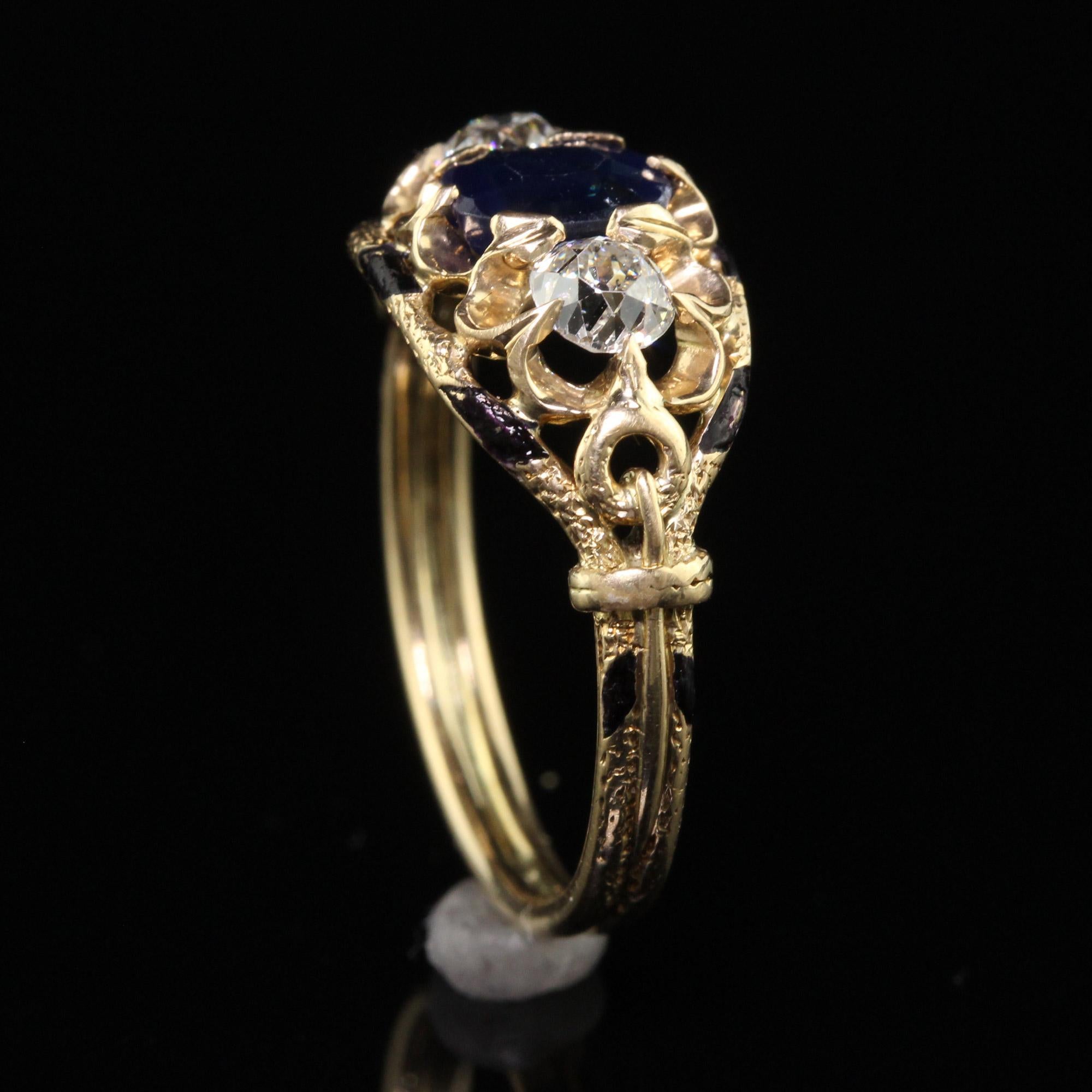 Women's Antique Victorian 14K Yellow Gold Old Euro Sapphire Three Stone Ring - GIA For Sale