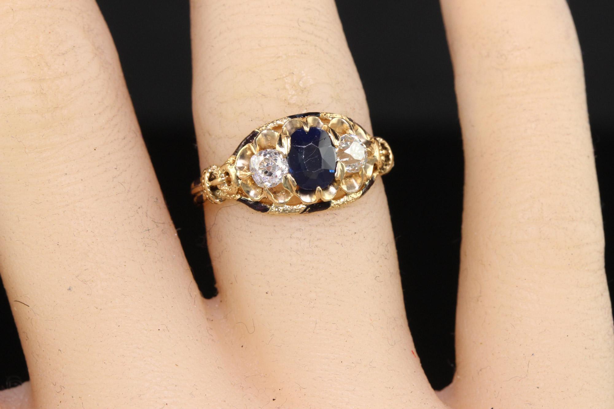 Antique Victorian 14K Yellow Gold Old Euro Sapphire Three Stone Ring - GIA For Sale 1
