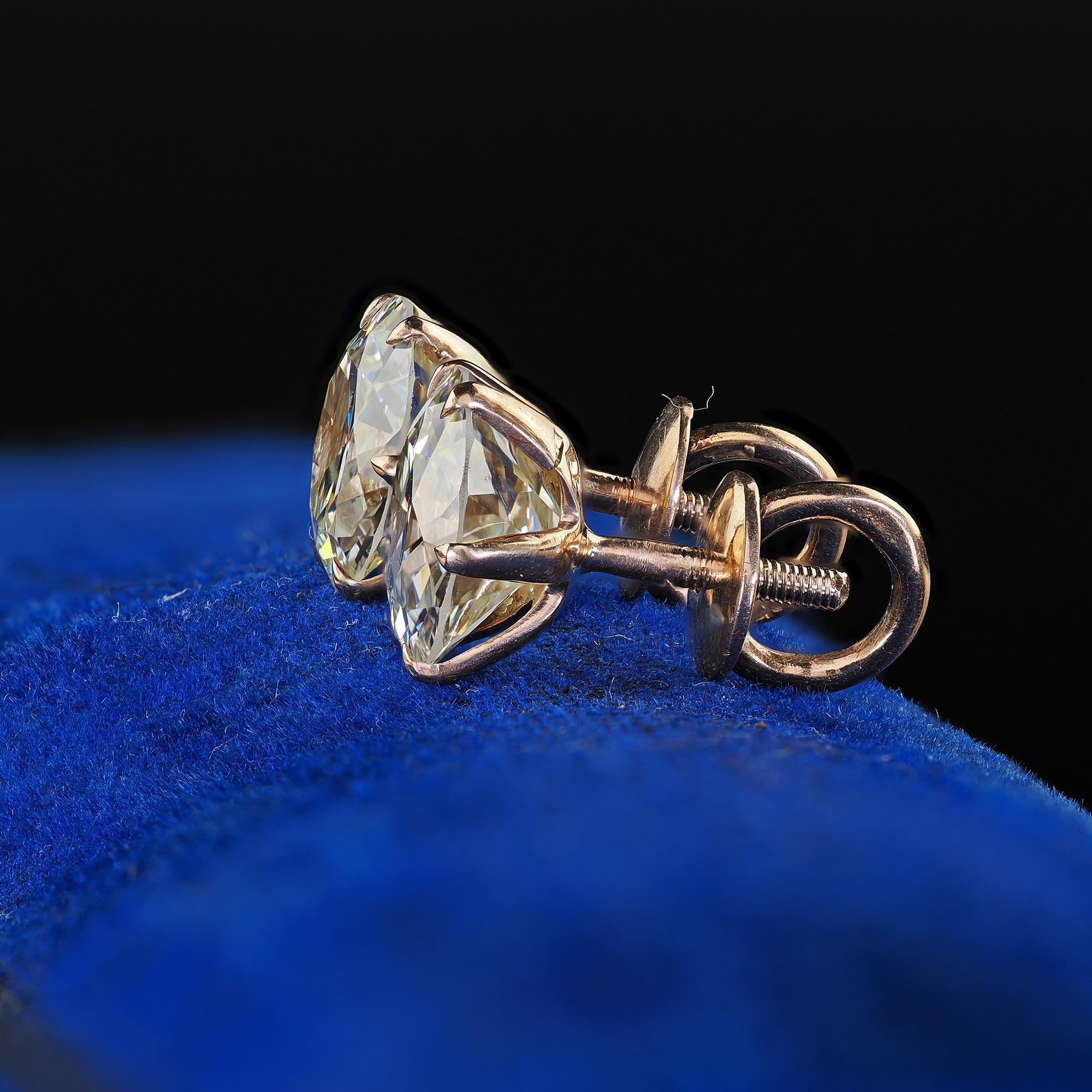 Antique Art Deco 14K Yellow Gold Old European Cut Diamond Stud Earrings - GIA For Sale 1