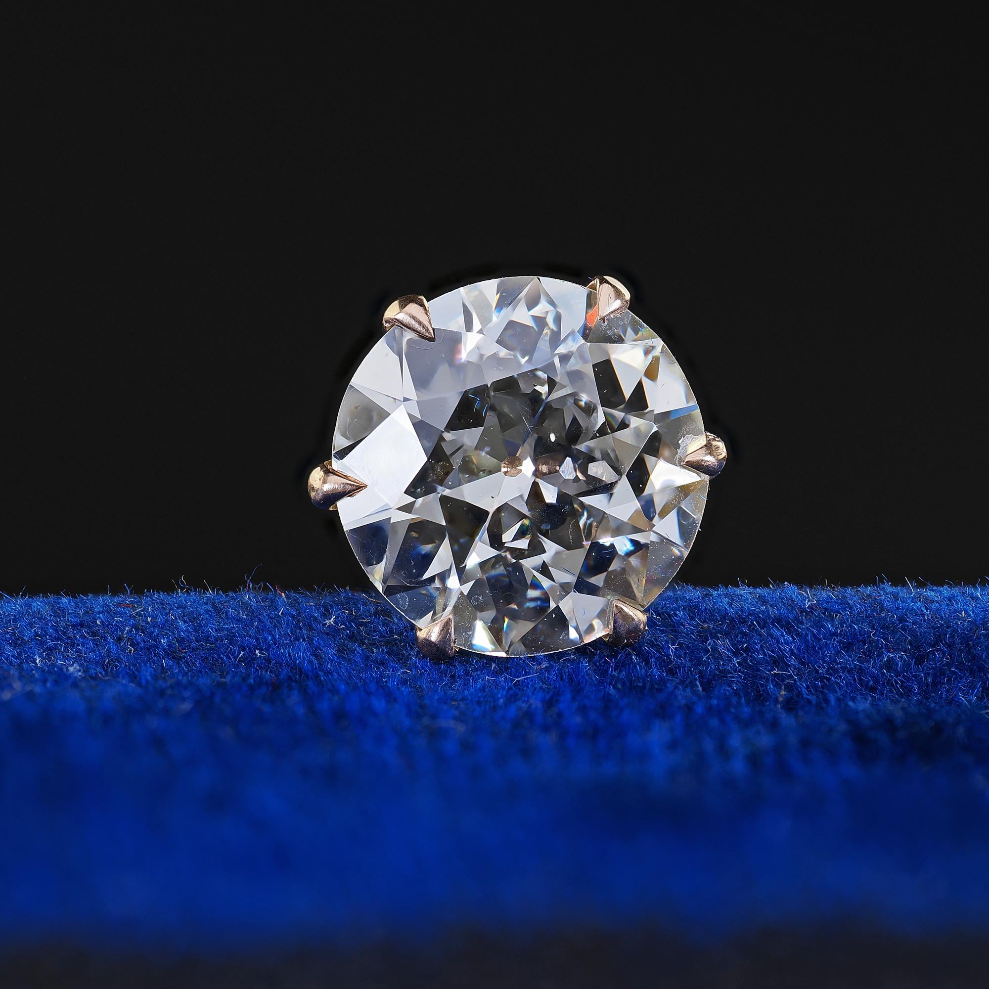 Antique Art Deco 14K Yellow Gold Old European Cut Diamond Stud Earrings - GIA For Sale 4