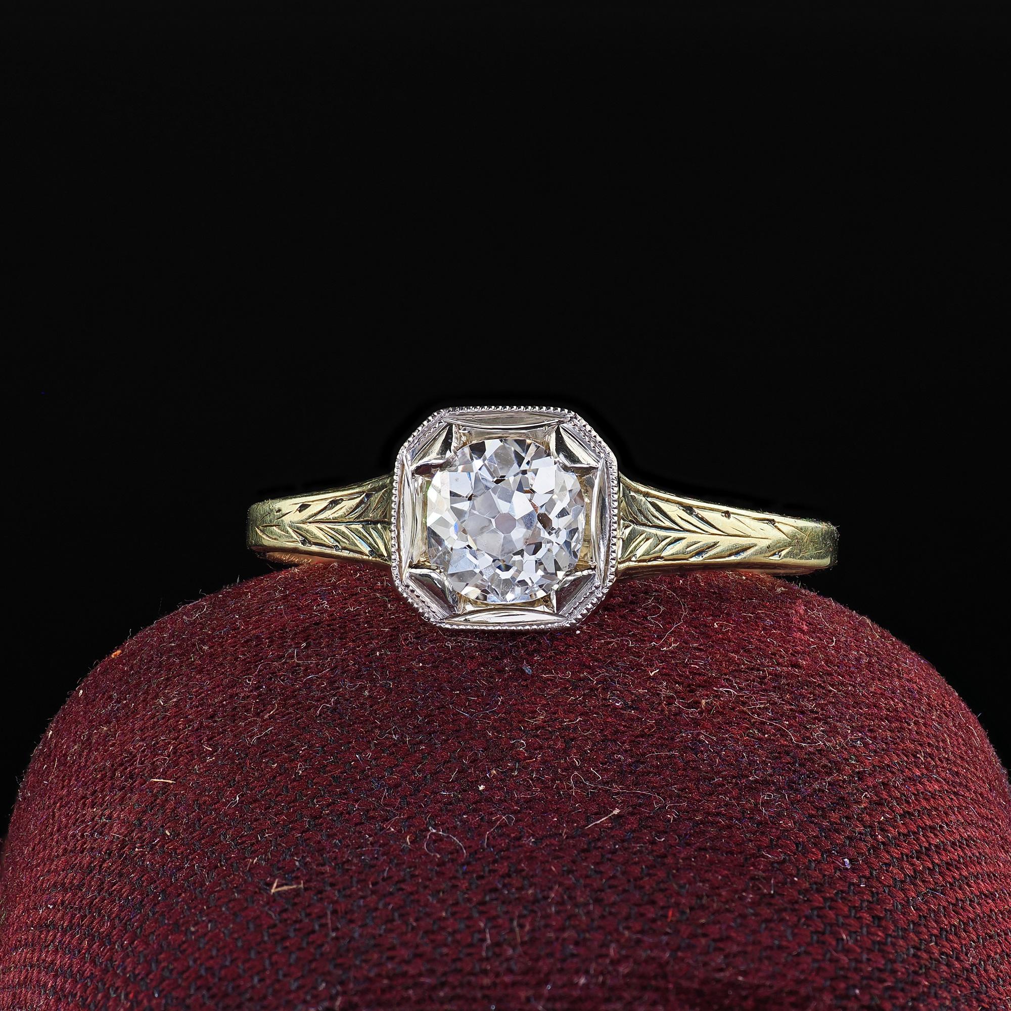 Bellissimo anello di fidanzamento antico Art Deco in oro giallo 14K con diamante europeo in filigrana. Questo bellissimo anello di fidanzamento con diamante Art Deco dell'antica Europa è realizzato in oro giallo 14k. Questo anello presenta un