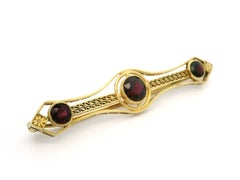 Antique Art Deco 14k Yellow Gold Round Bezel Milgrain Garnet Open Work Bar Pin