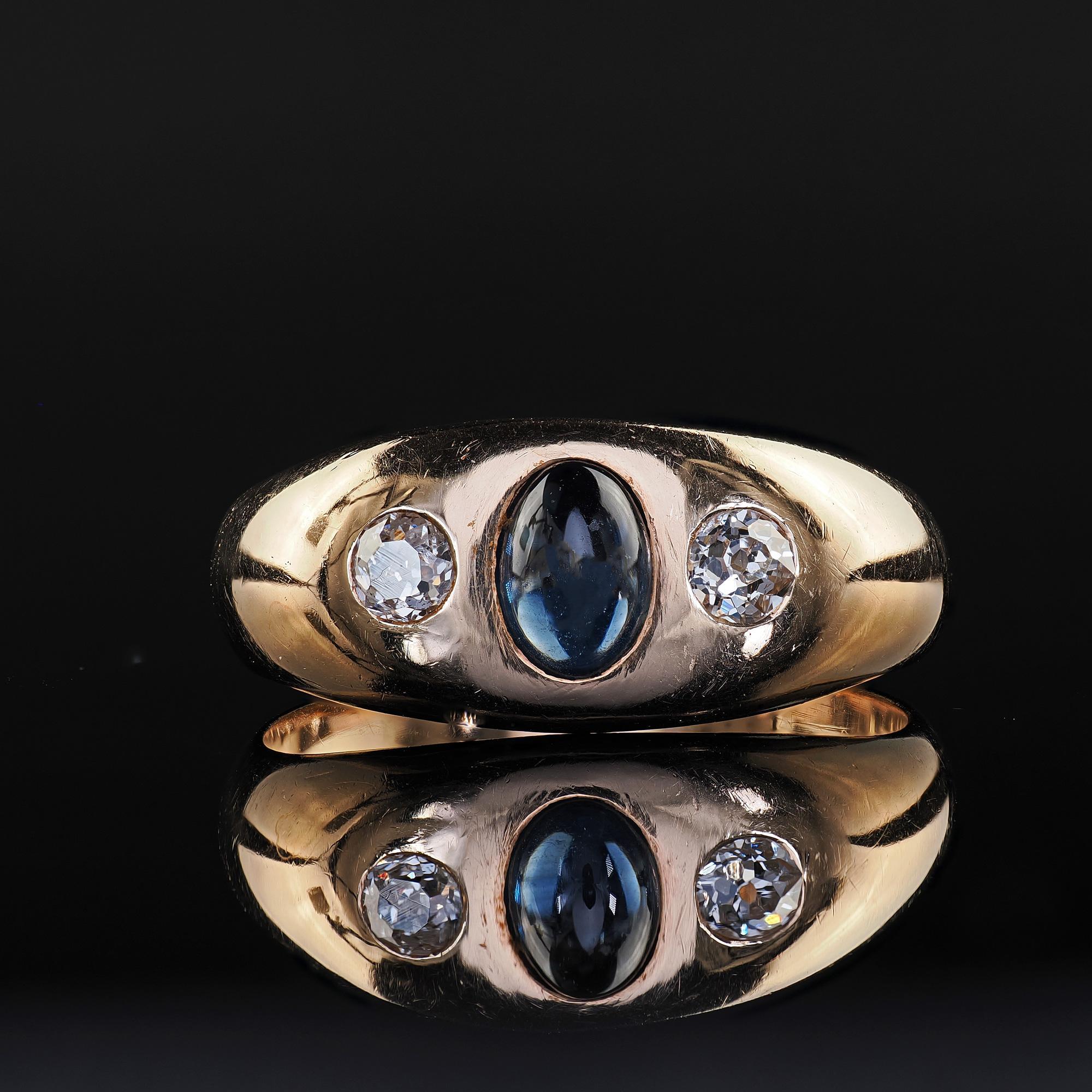 Antique Art Deco 14K Yellow Gold Sapphire and Diamond Three Stone Ring For Sale 2