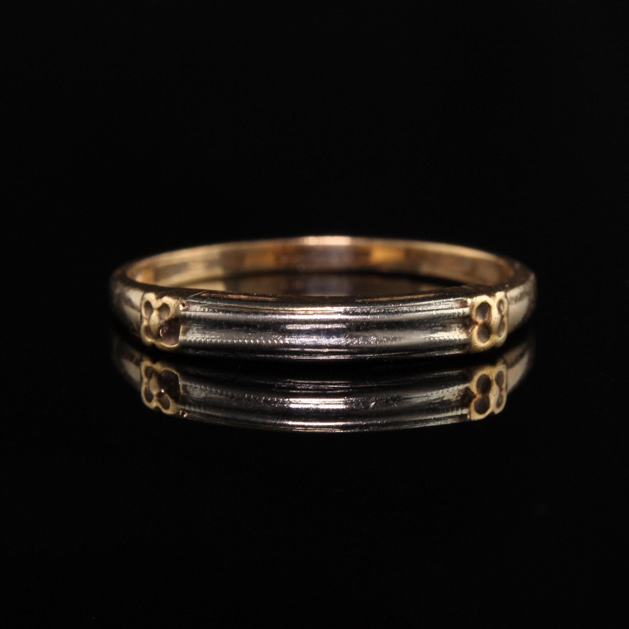 Antique Art Deco 14K Yellow Gold Two Tone Wedding Band In Good Condition In Great Neck, NY