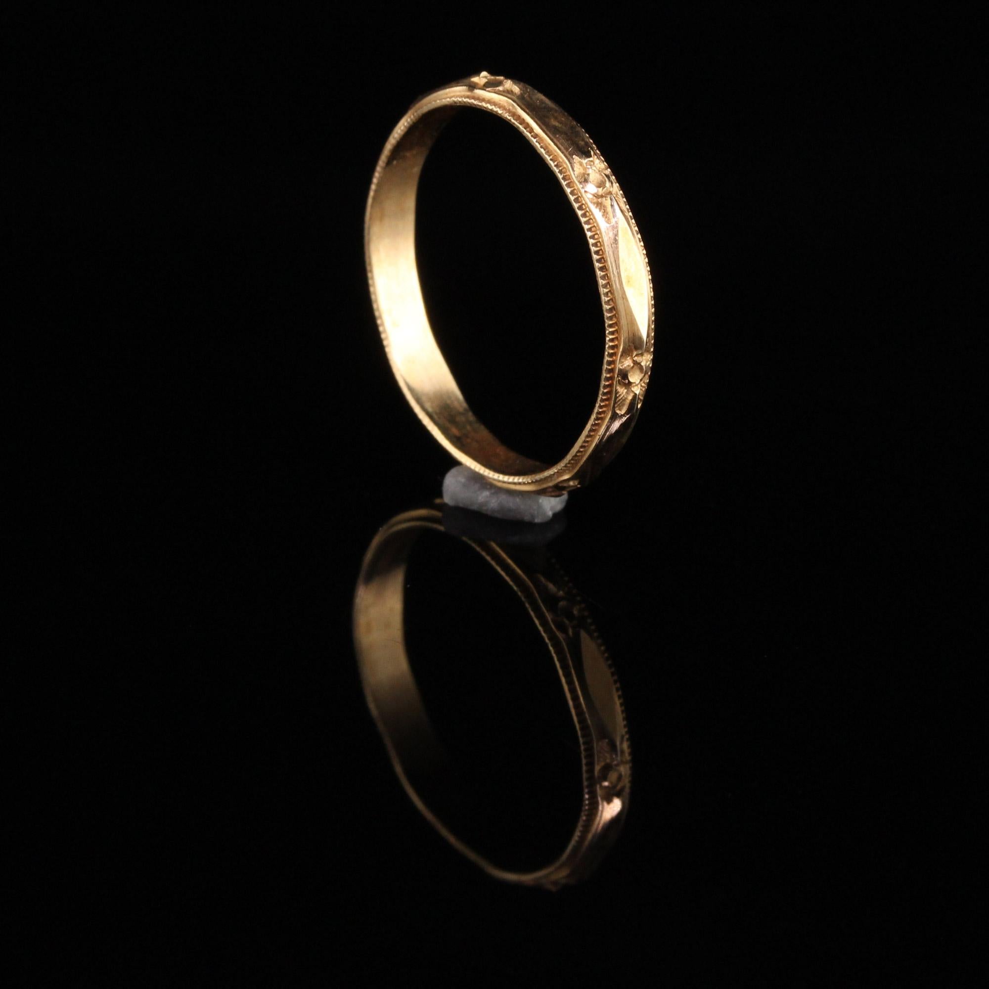 Women's or Men's Antique Art Deco 14 Karat Yellow Gold Wedding Band