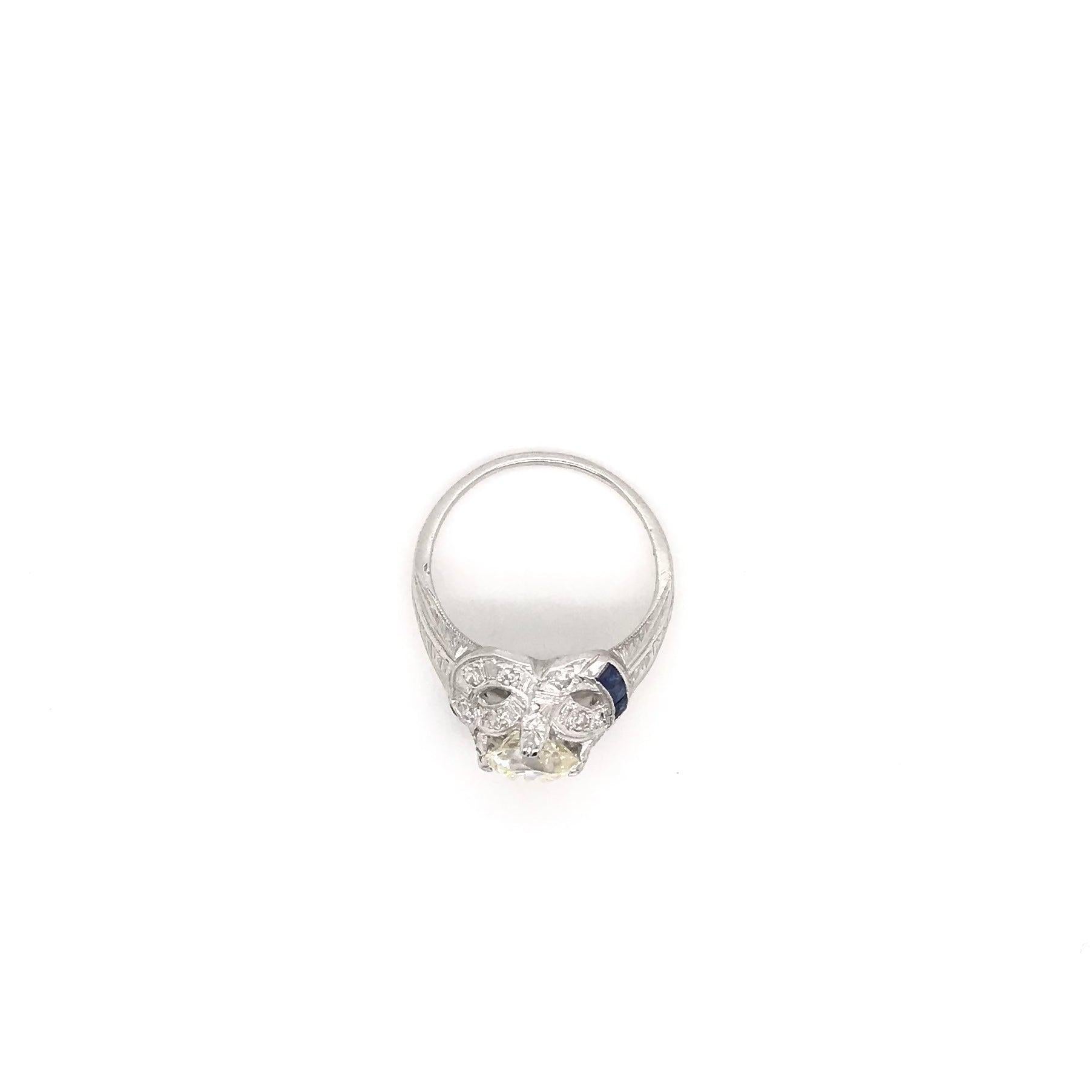 Antique Art Deco 1.50 Carat Diamond and Sapphire Platinum Filigree Ring For Sale 7