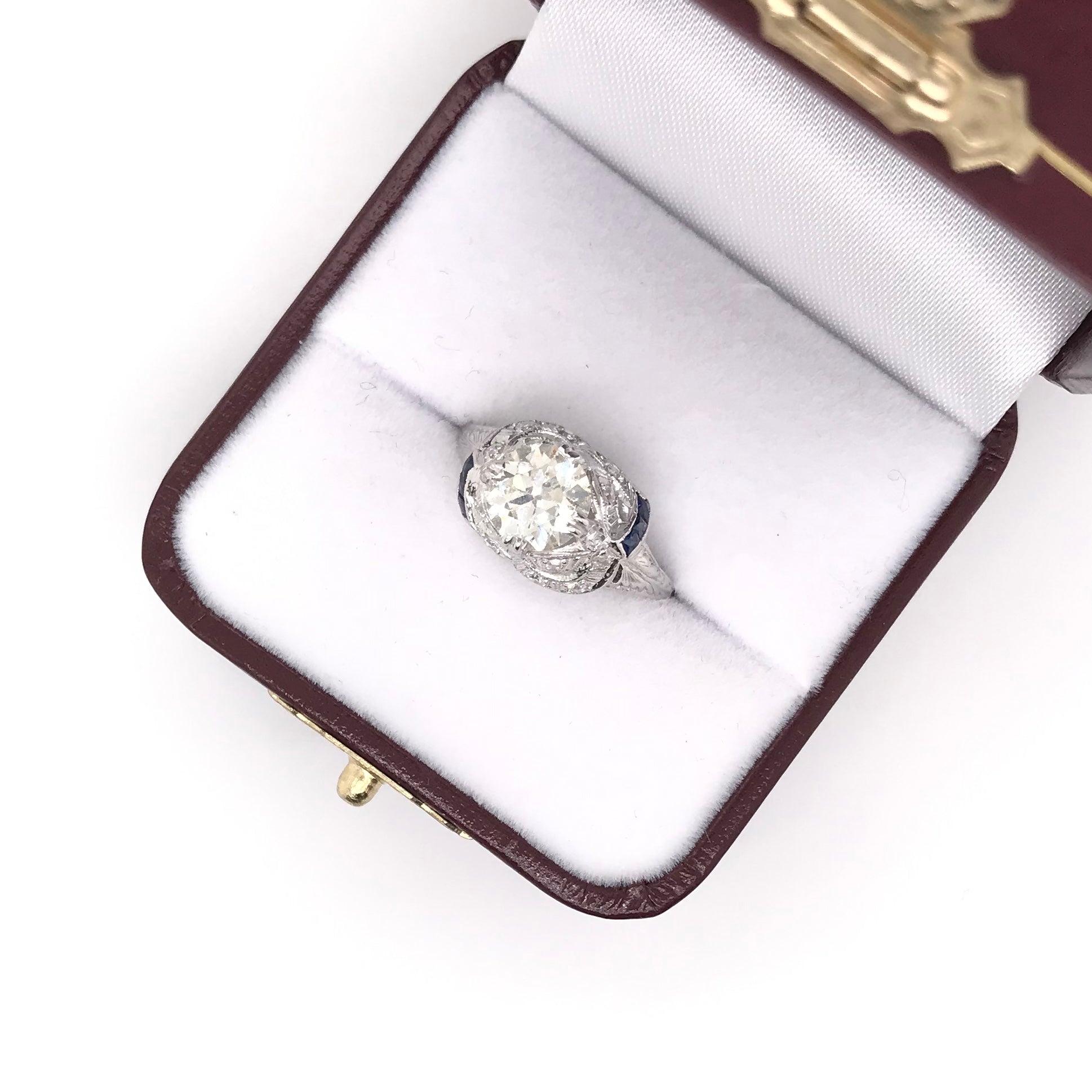 Antique Art Deco 1.50 Carat Diamond and Sapphire Platinum Filigree Ring For Sale 8