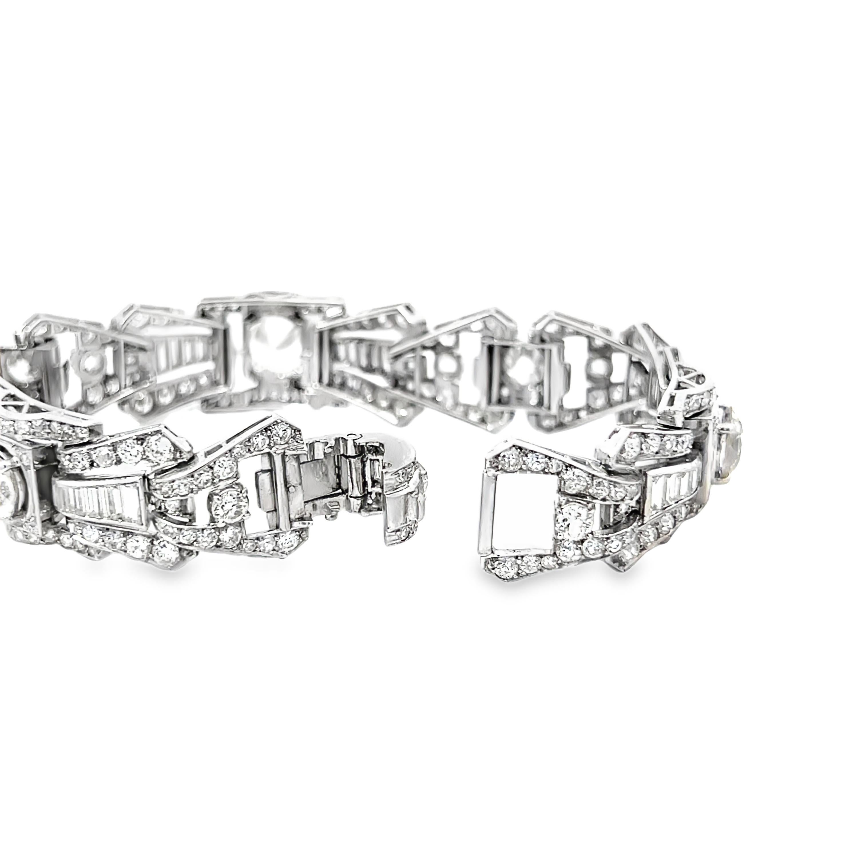 Antikes Art-Déco-Armband aus Platin mit 15,00 Karat Diamanten im Art déco-Stil im Angebot 4