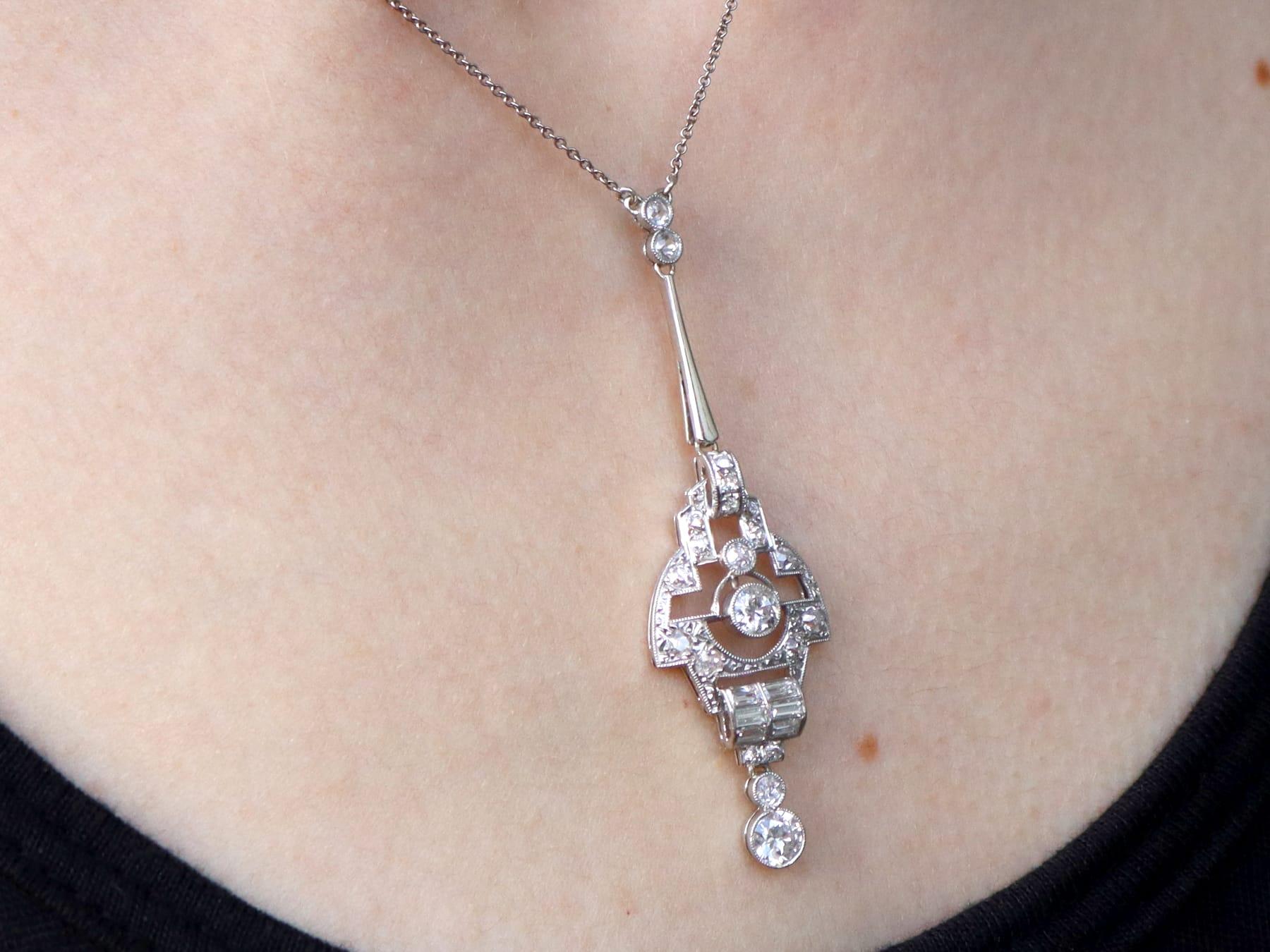 Antique Art Deco 1.67 Carat Diamond and 18k White Gold Pendant Circa 1935 For Sale 4
