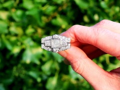 Art Deco 1.73 Carat Diamond and Platinum Cocktail Ring