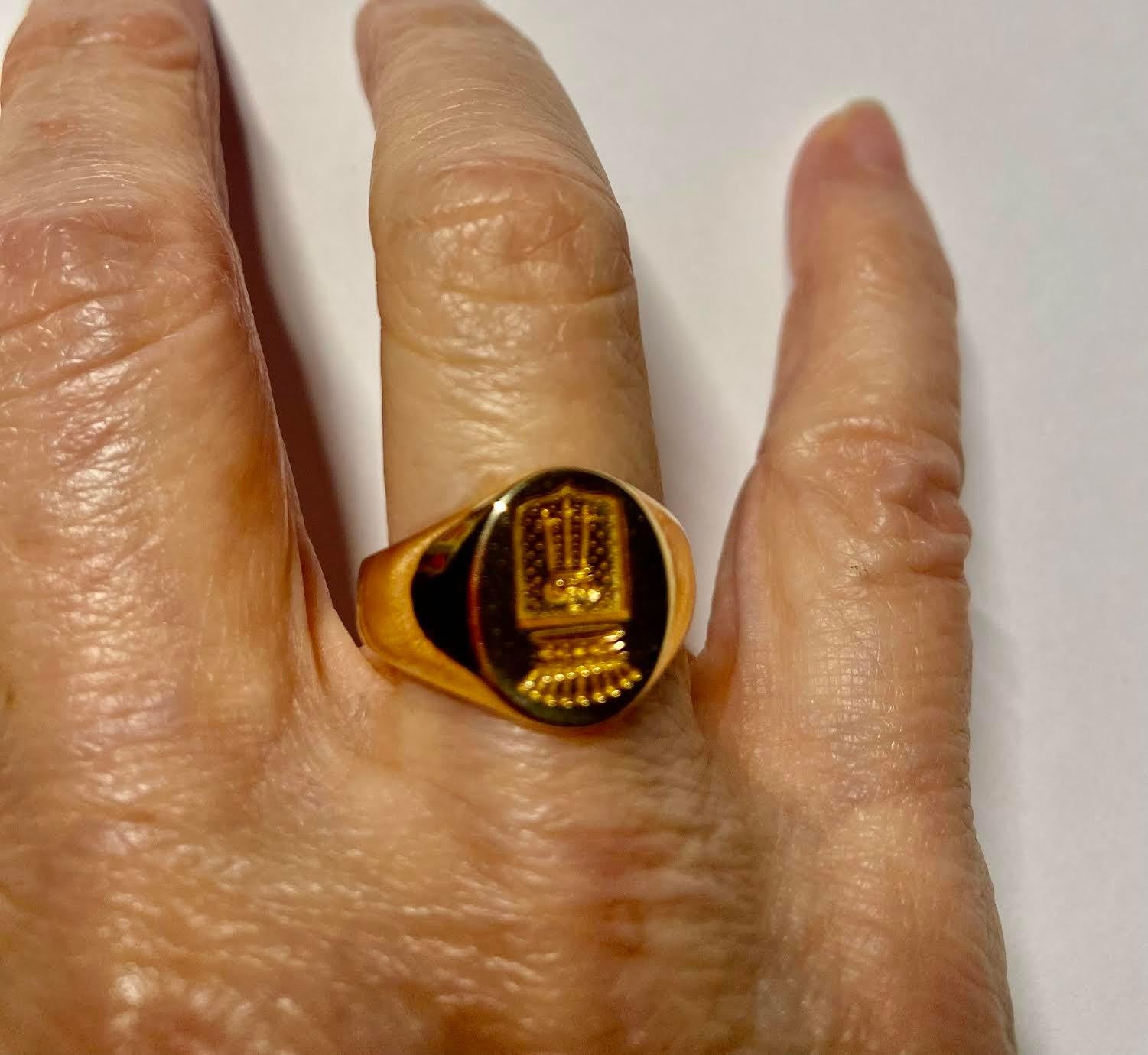 Antique Art Deco 18 Kt French Signet Ring For Sale 1