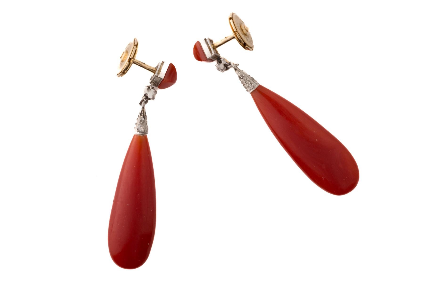 Women's Antique Art Deco 18 kt Gold Natural Coral and Diamond Earrings
