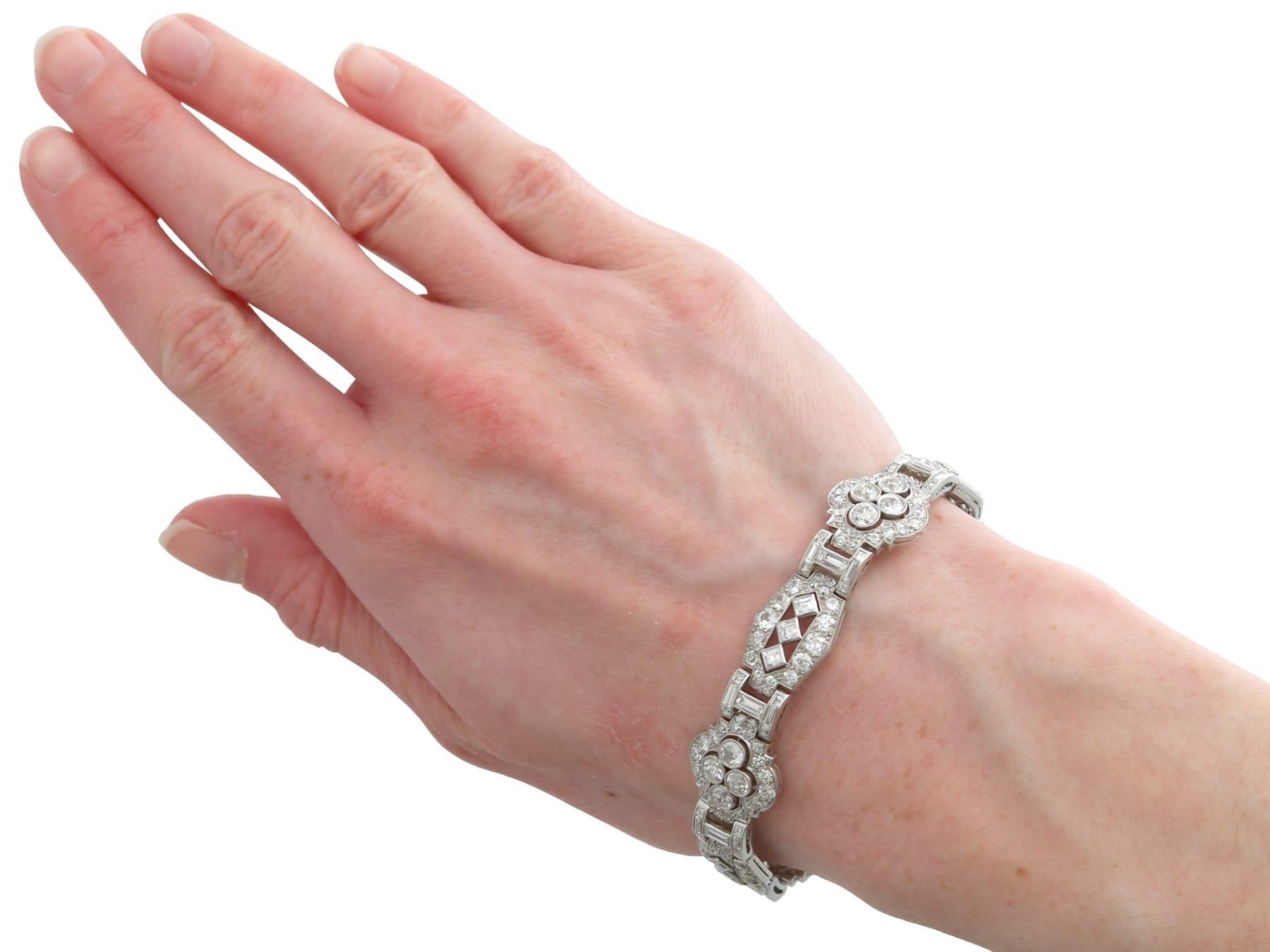 Bracelet Art déco ancien en platine et diamants de 18,36 carats, c. 1920 en vente 7