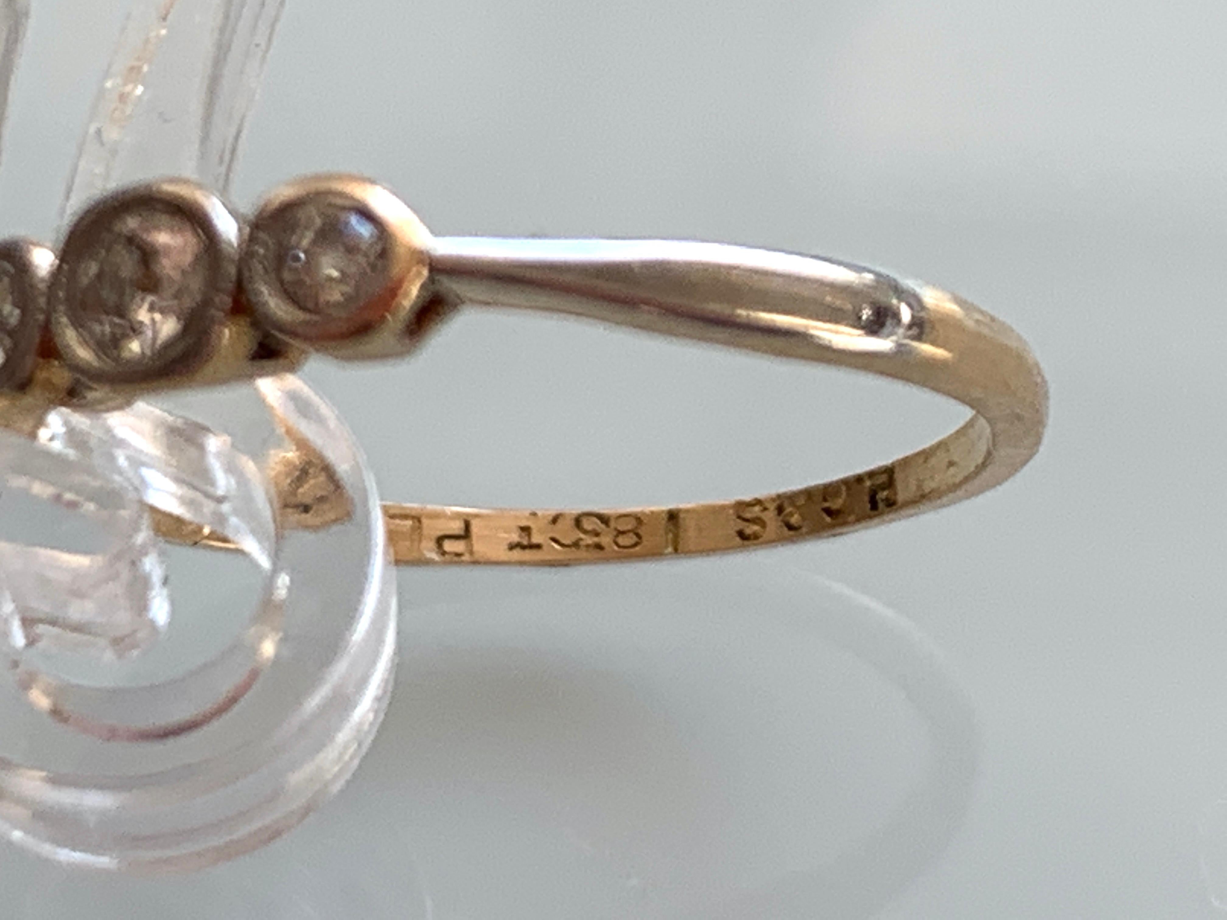 Round Cut Antique Art Deco 18ct 750 Gold 0.10 Carat Diamond Ring