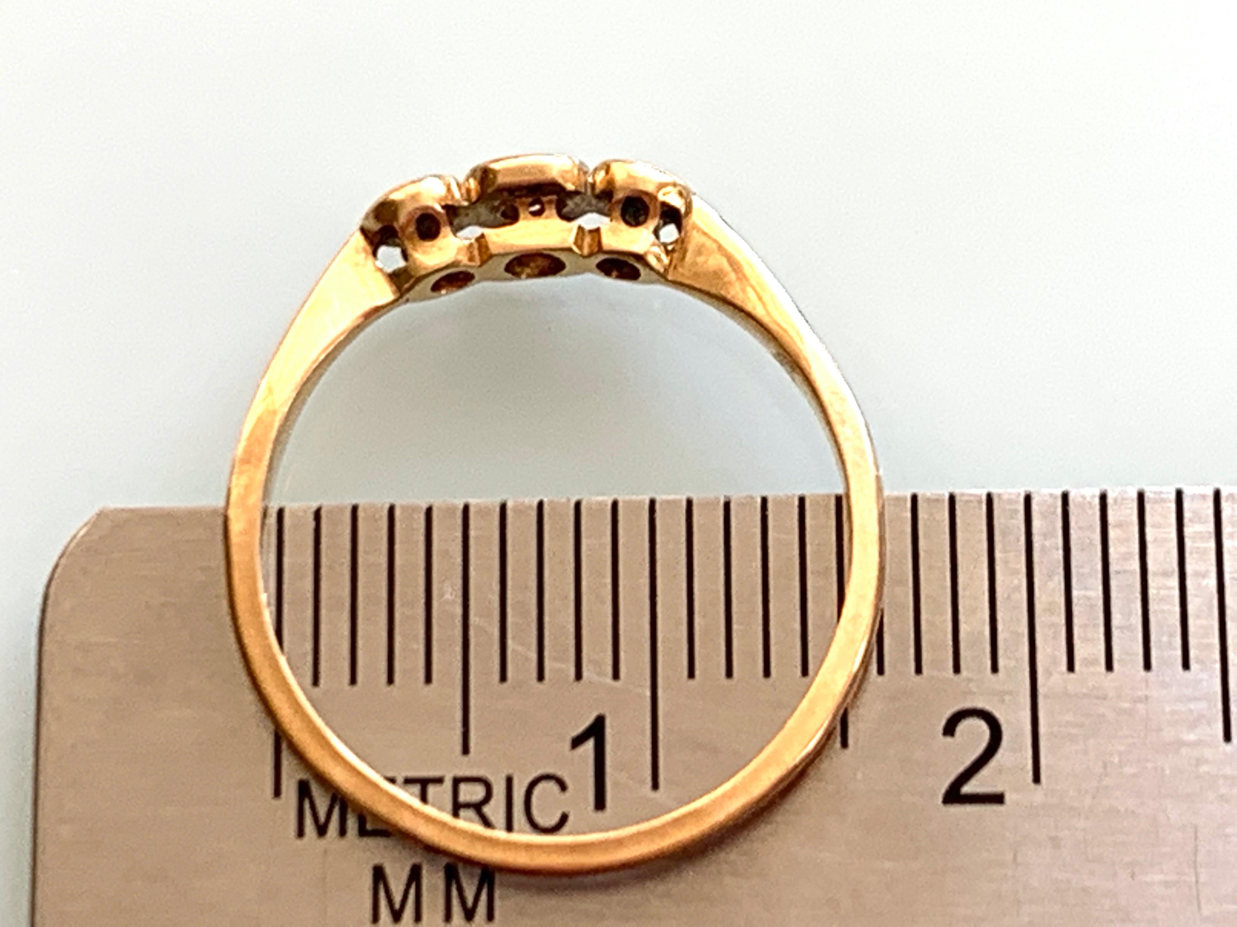 Antique Art Deco 18ct 750 Gold 0.10 Carat Diamond Ring 1